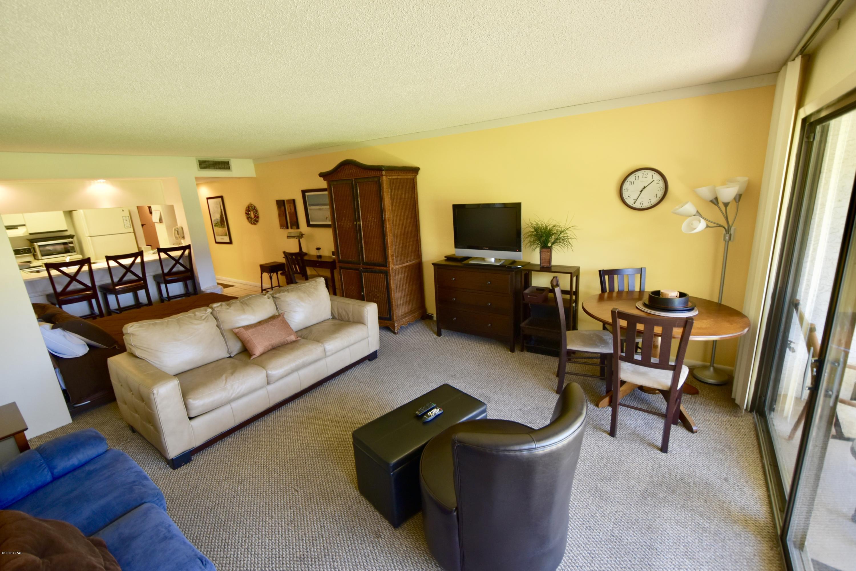 Edgewater Golf Villas I - Residential