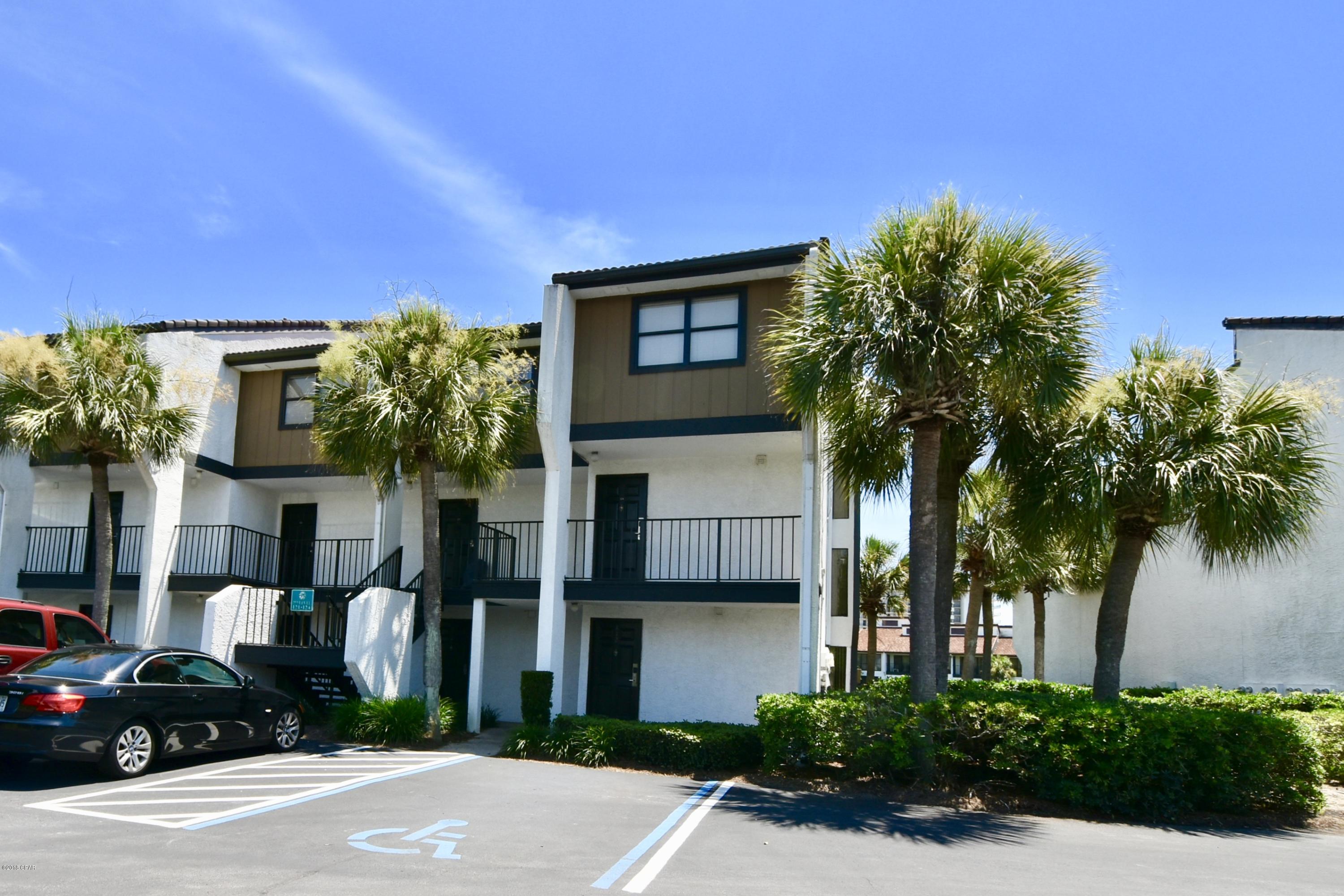 Edgewater Golf Villas I - Residential