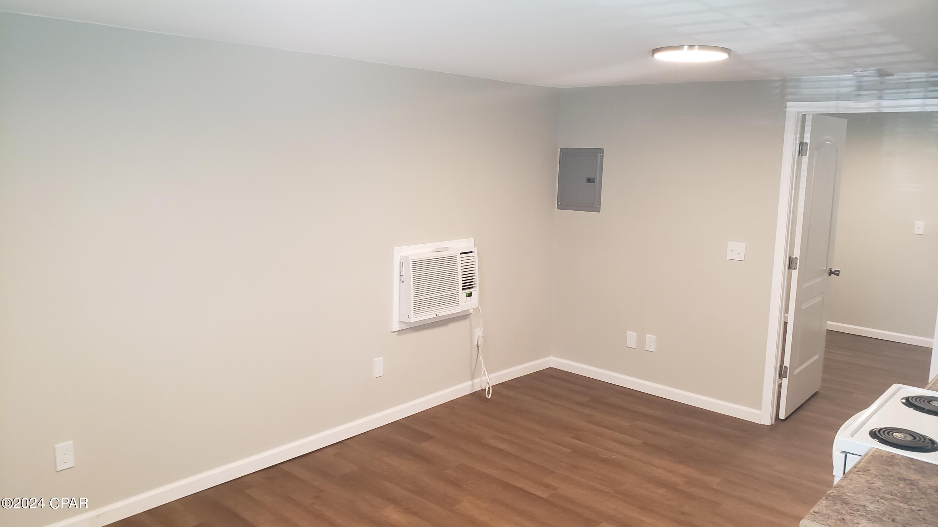 [No Recorded Subdiv] - Residential Lease