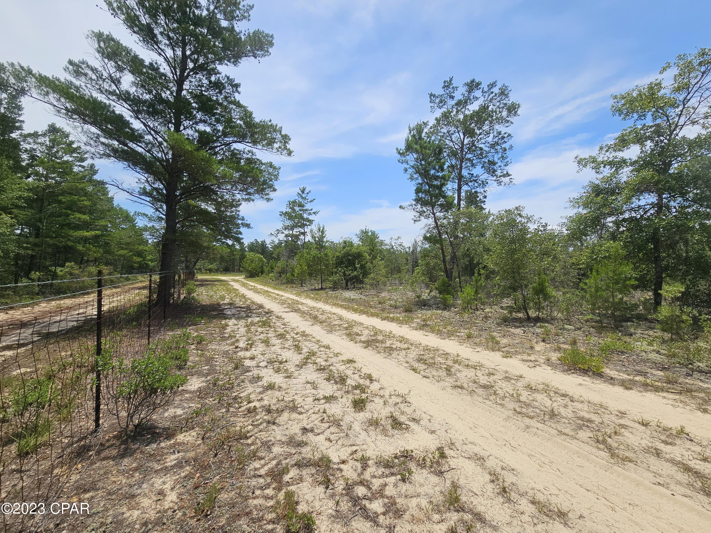 [No Recorded Subdiv] - Land