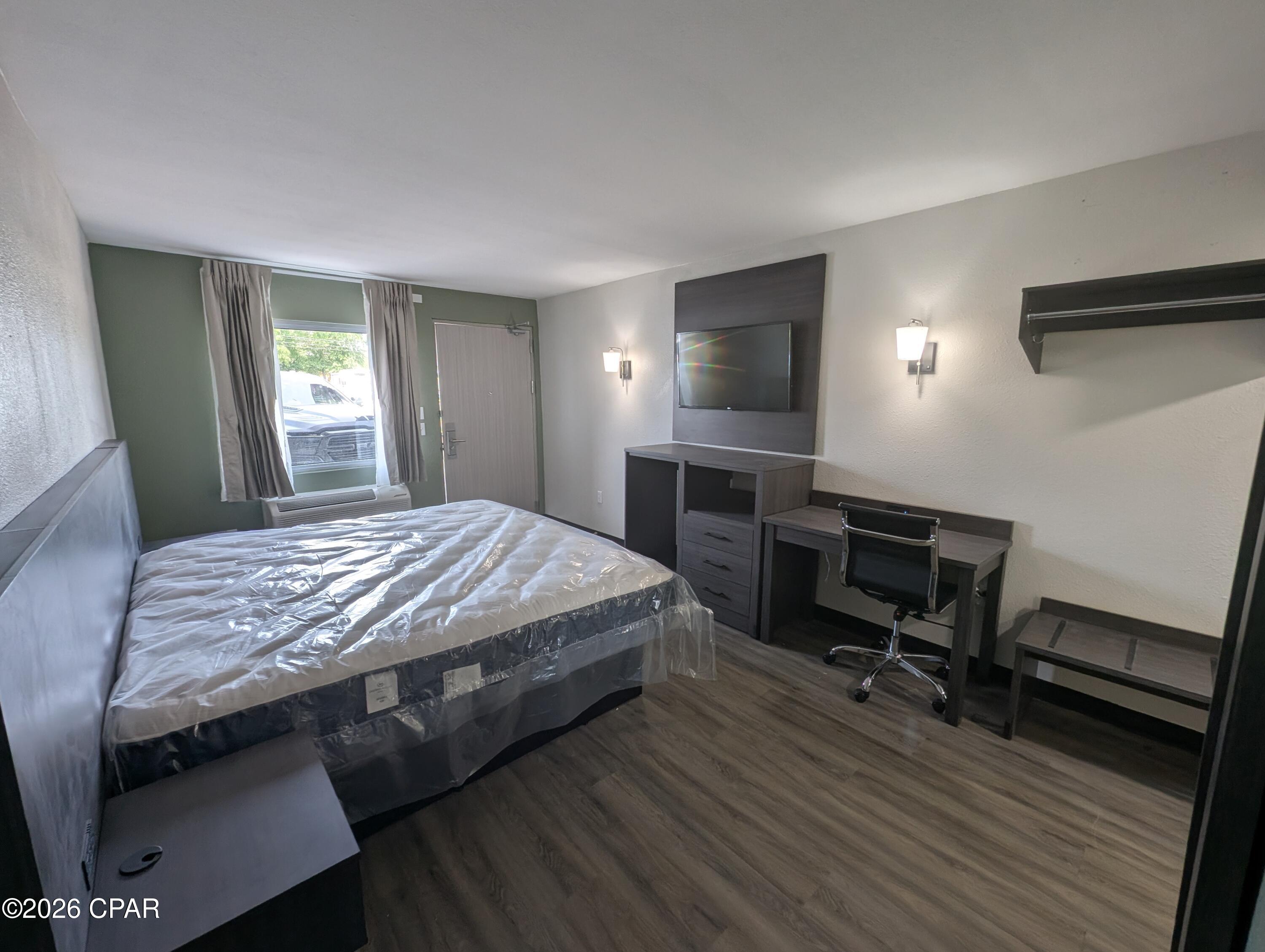 [No Recorded Subdiv] - Commercial Sale