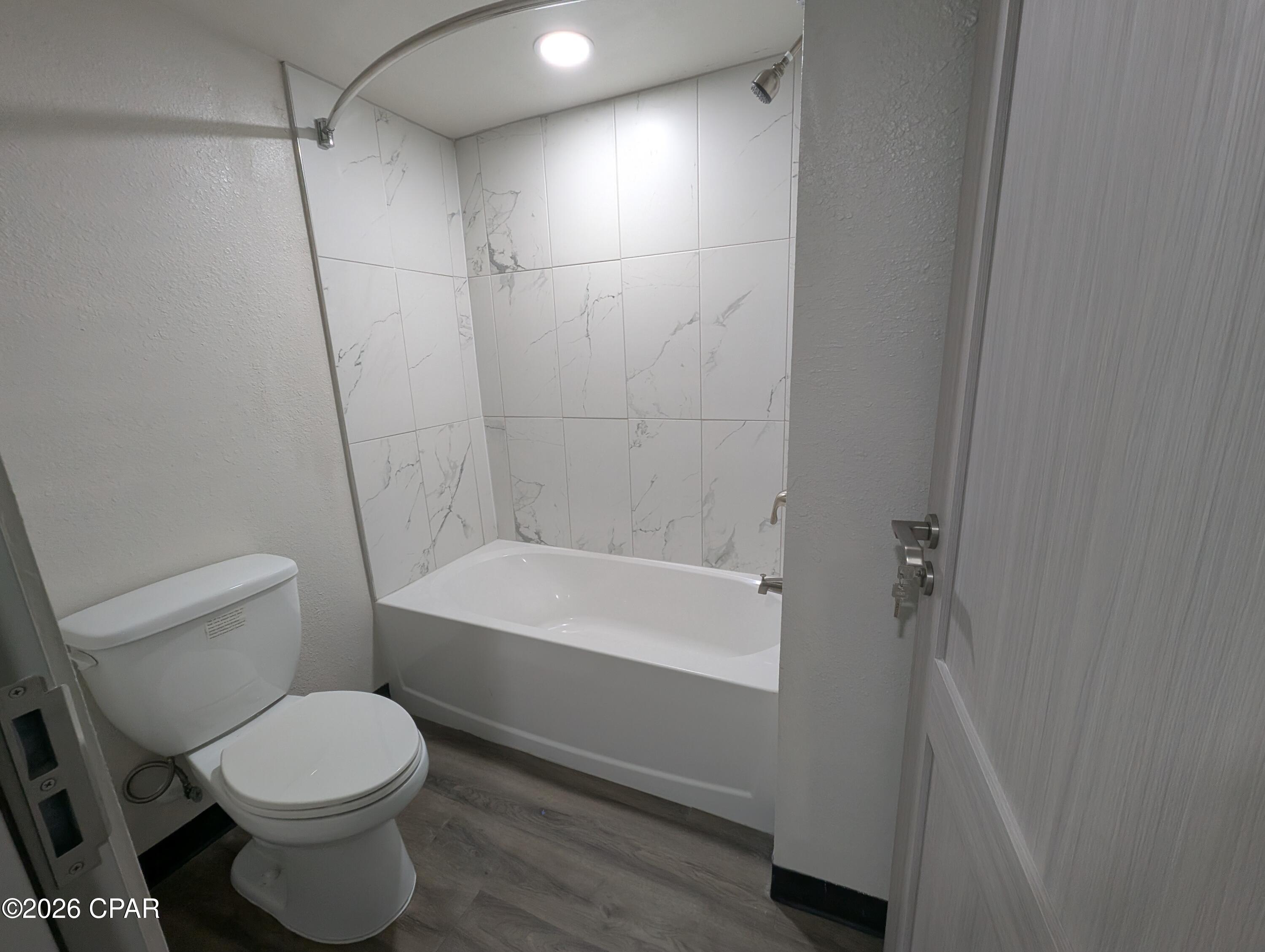 [No Recorded Subdiv] - Commercial Sale