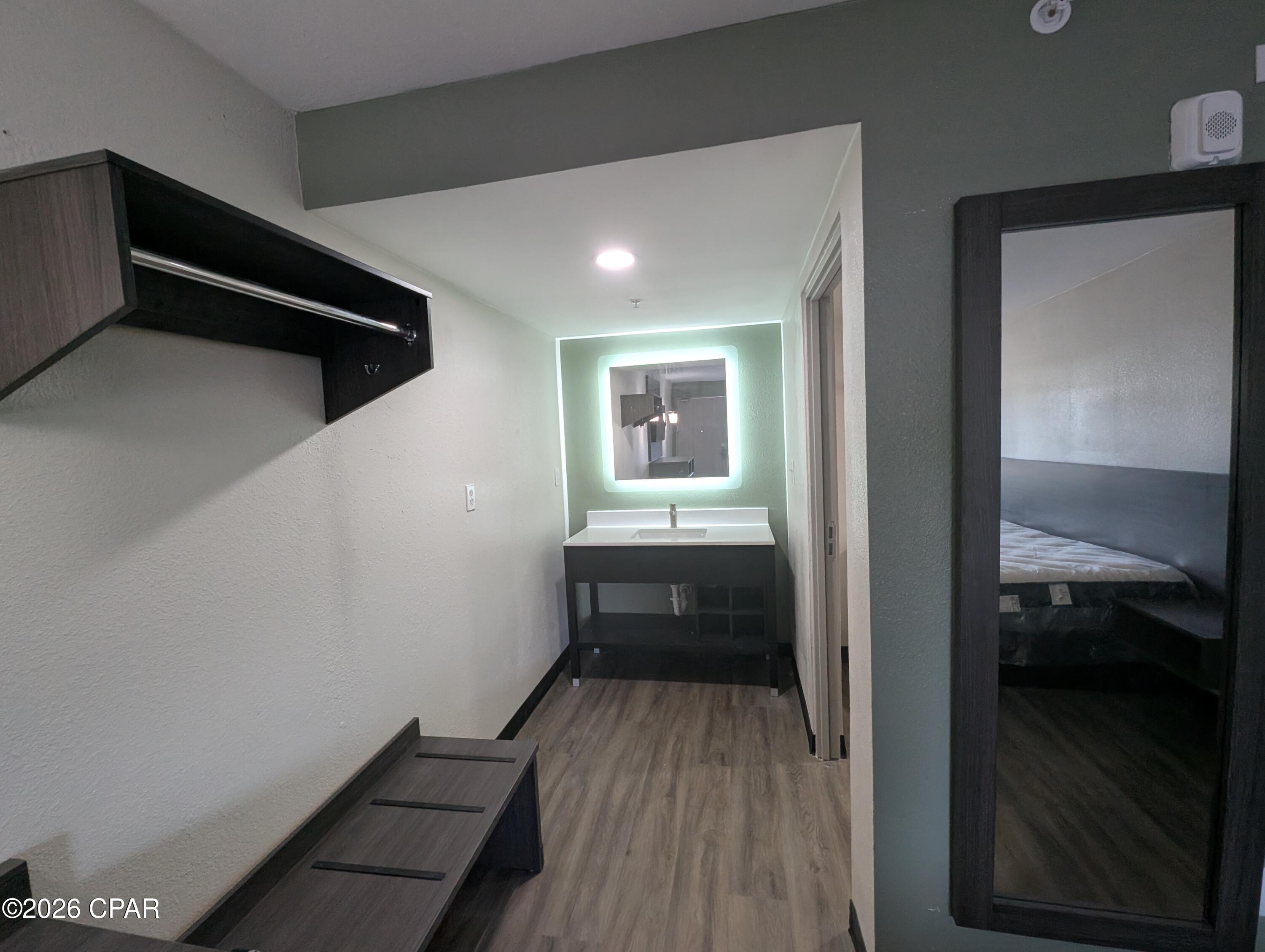 [No Recorded Subdiv] - Commercial Sale