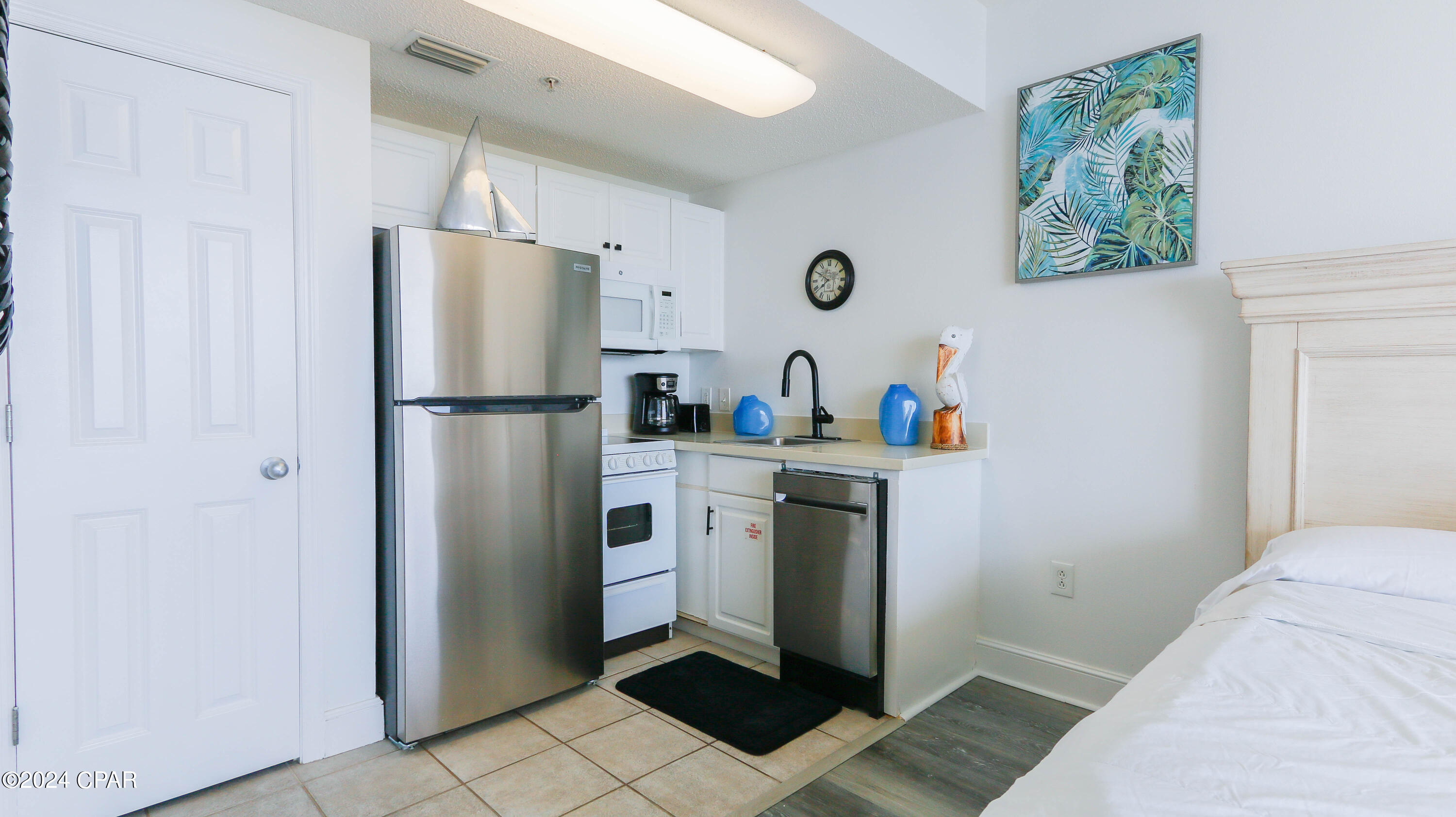 Majestic Beach Tower I - Residential