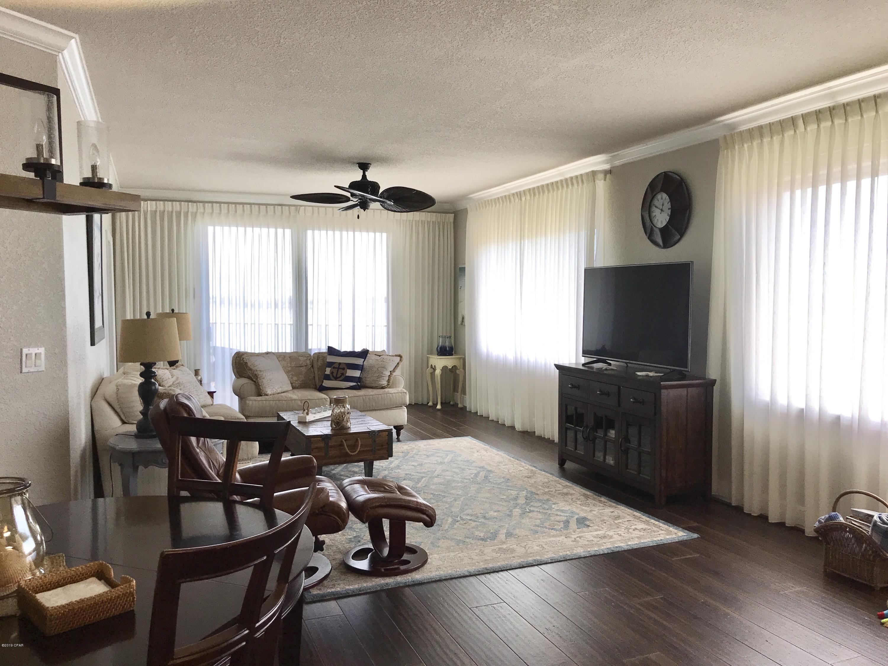 Hibiscus By The Bay - Residential