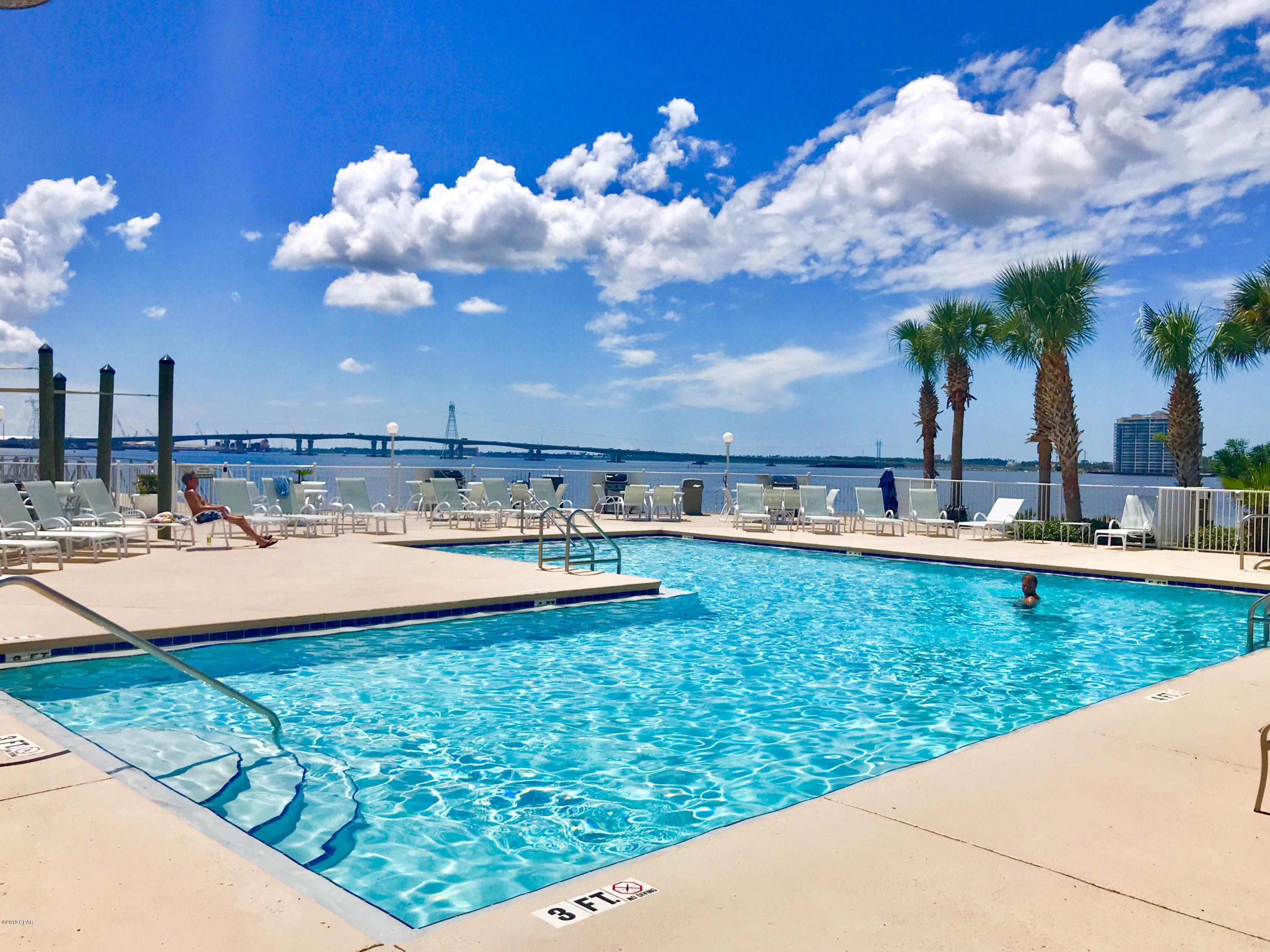 Hibiscus By The Bay - Residential