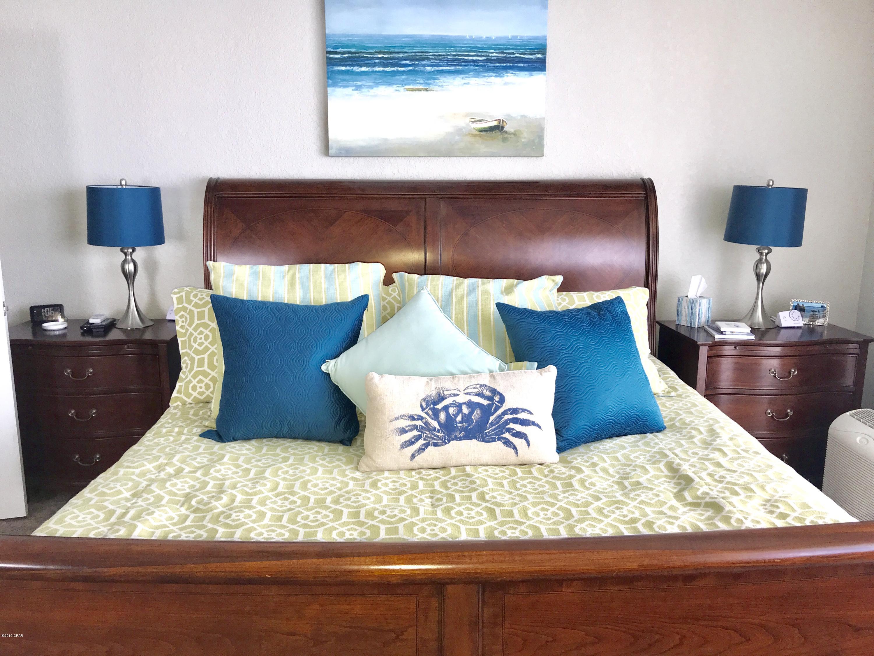 Hibiscus By The Bay - Residential