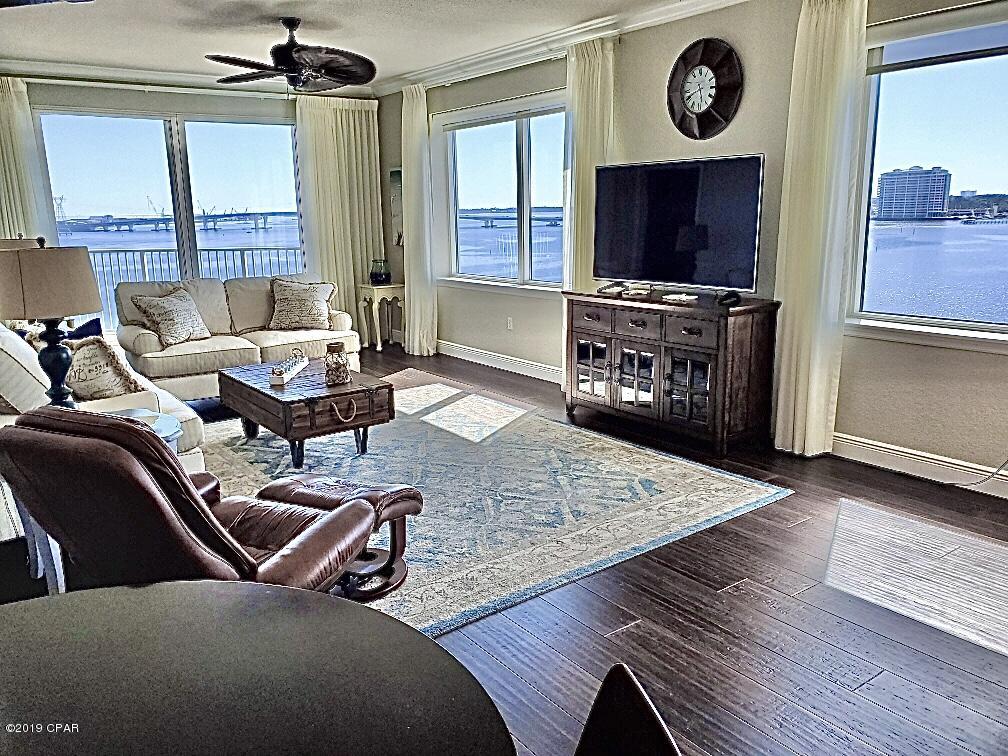 Hibiscus By The Bay - Residential