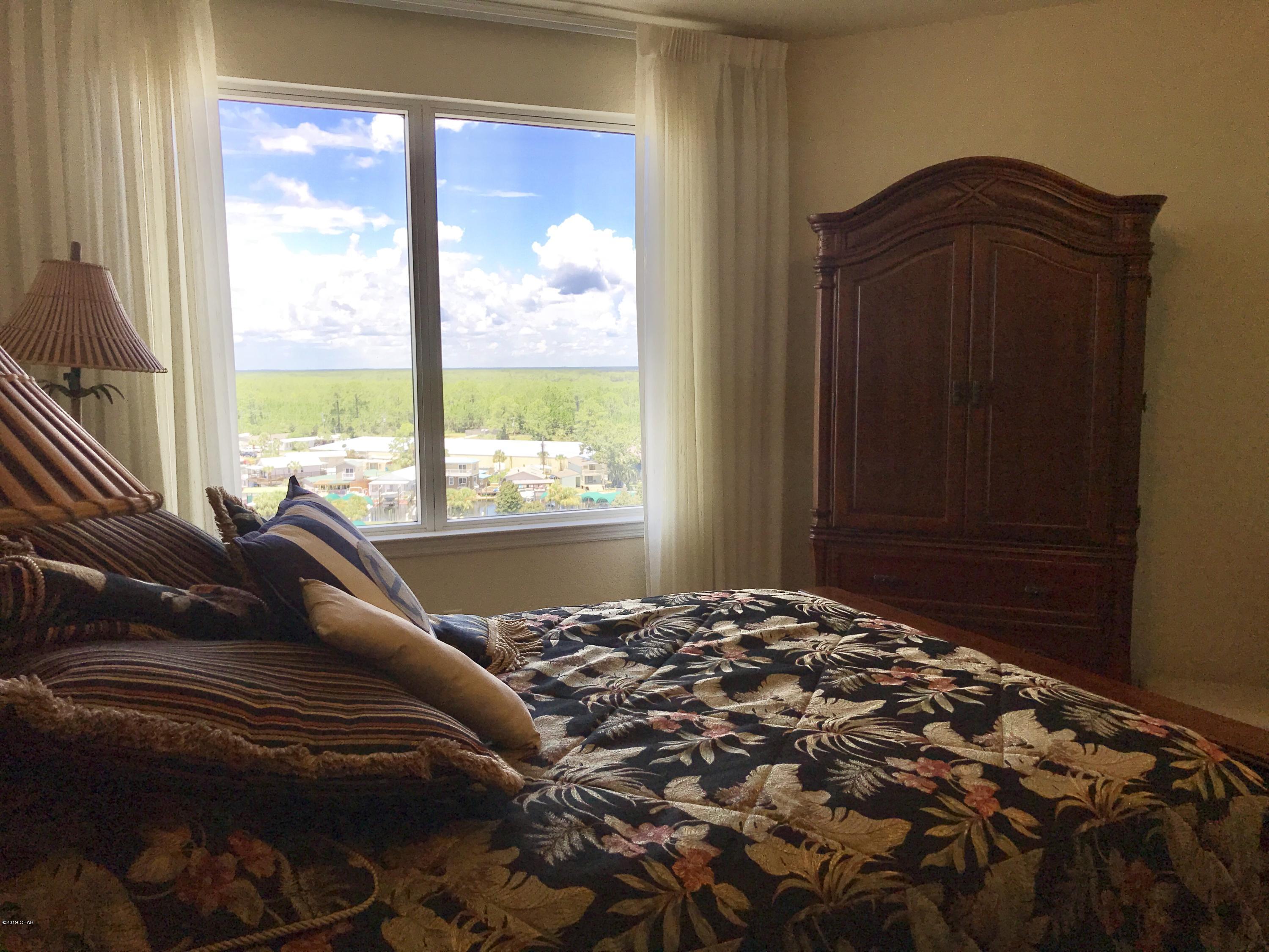 Hibiscus By The Bay - Residential