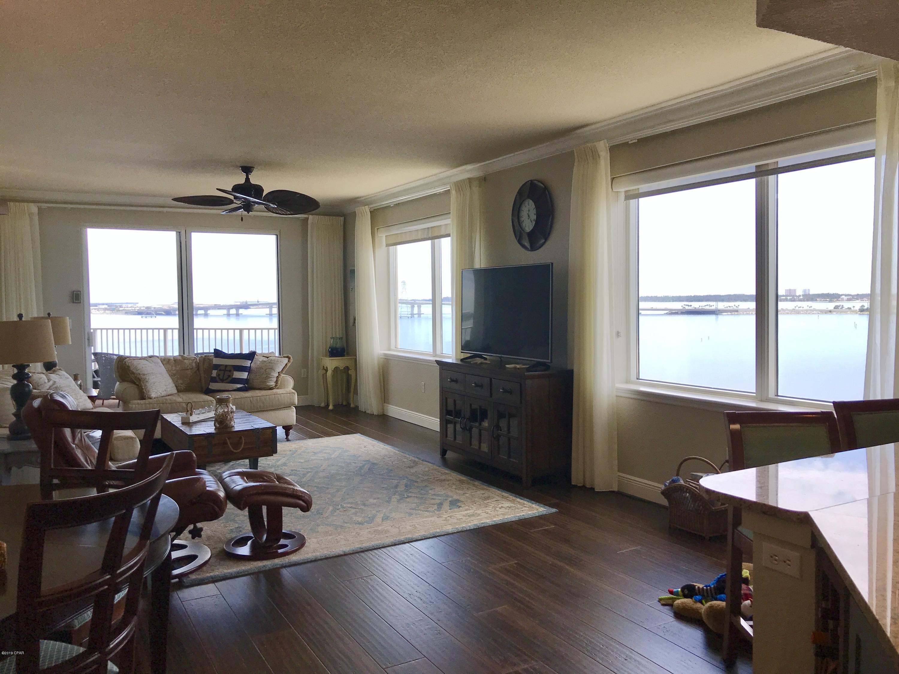 Hibiscus By The Bay - Residential