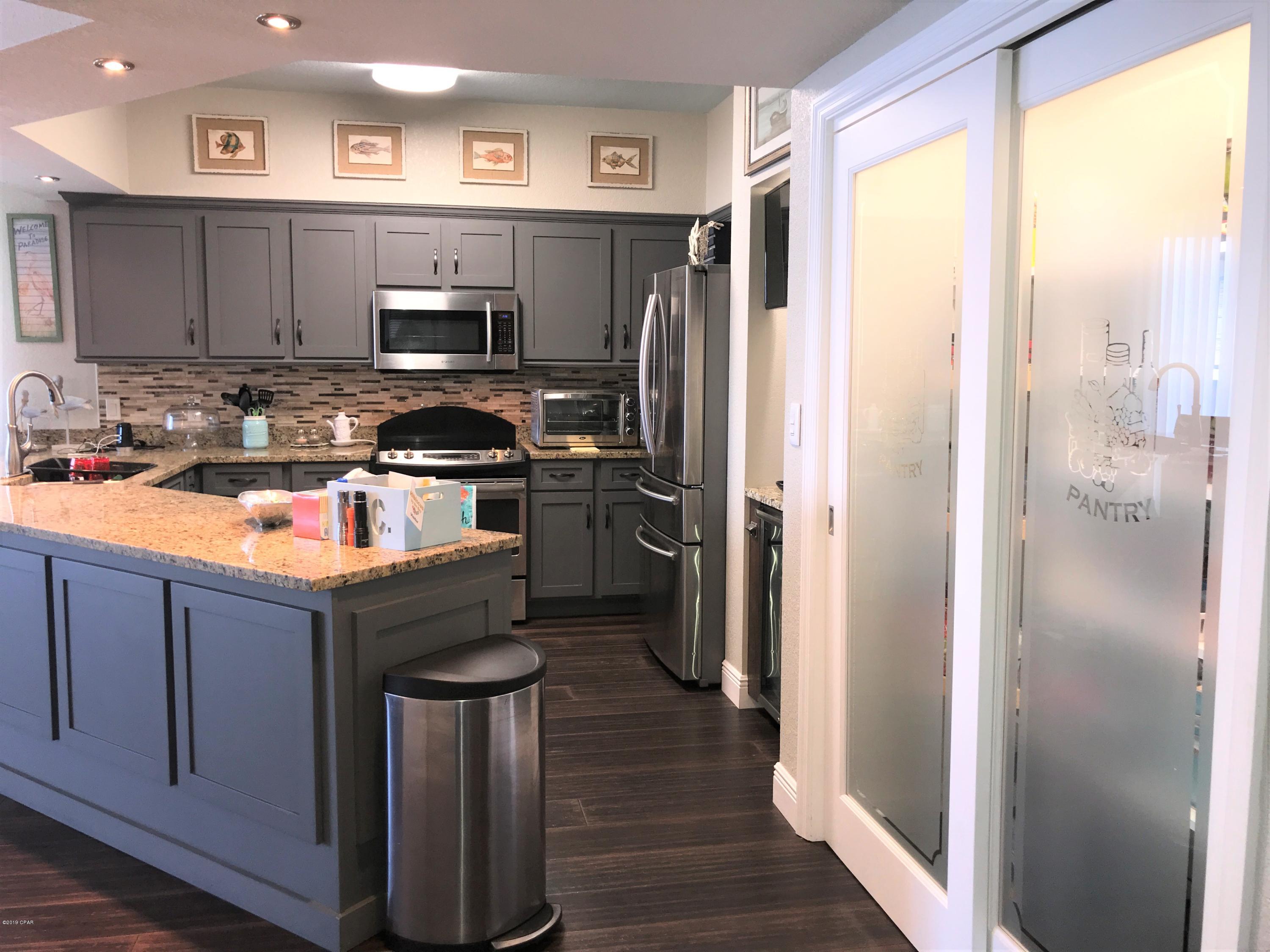 Hibiscus By The Bay - Residential