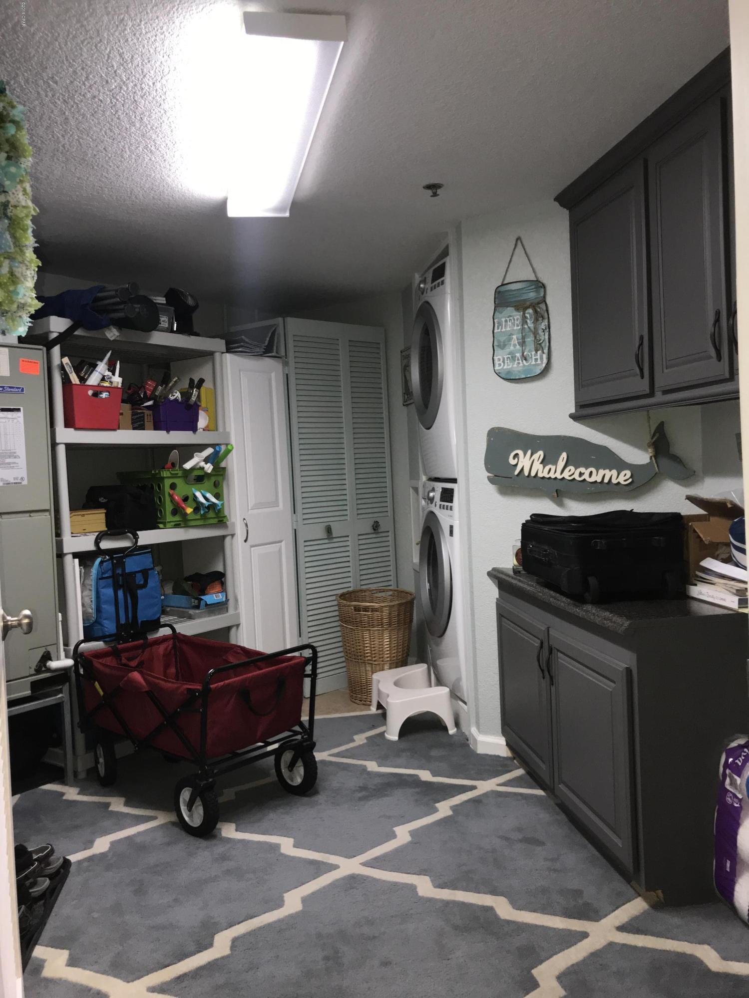 Hibiscus By The Bay - Residential