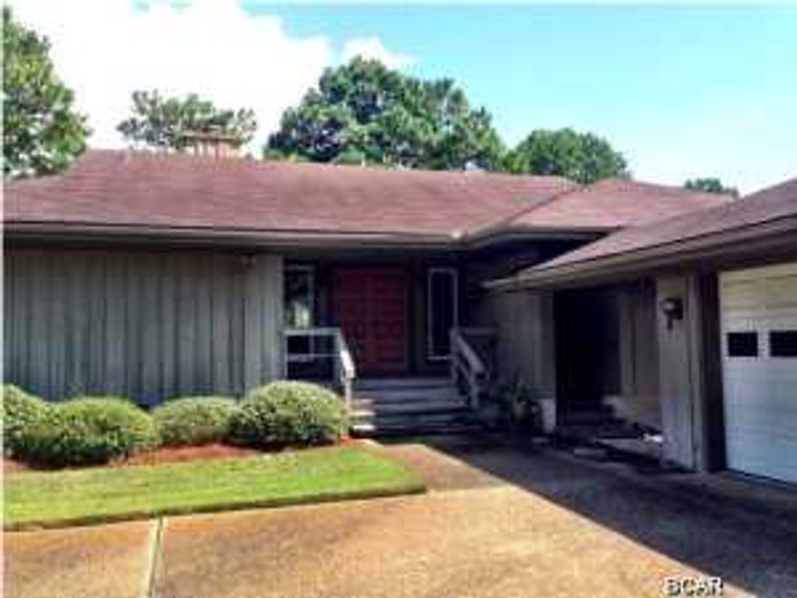 Spacious 2 bedroom, 2 bath, 2,300+ sqft home on the golf course in Bay Point. Looking for 3 bedrooms? We have plans and proposal to convert into a 3 bedroom home, see proposal in pictures. Enjoy the large living/dining room, kitchen and sun room which overlooks the pond & The Meadows 13th tee. The master bedroom includes a 6'x11' walk-in closet, jacuzzi tub, separate shower, and your own privacy fenced porch. All the furniture comes with the house except personal items. Live in this sought-after neighborhood, Bay Point features a gated community with 24 hour roving security, full service marina, yacht club, two golf courses, Serenity spa, restaurants, and much more.