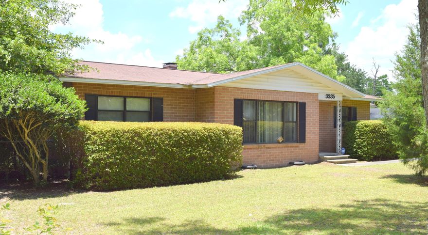 This 3/2 brick beauty sits on a double corner lot in the Highland City community. House features spacious floor plan with large living room, wood floors, eat-in kitchen with breakfast bar, security system and much more. Outside you will find attached double garage, well for sprinkler system, luscious landscaping and large fenced backyard. Property is just minutes from the mall and shopping and about a 20 minute ride to the beaches. All dimensions are approximate and should be verified by buyers.