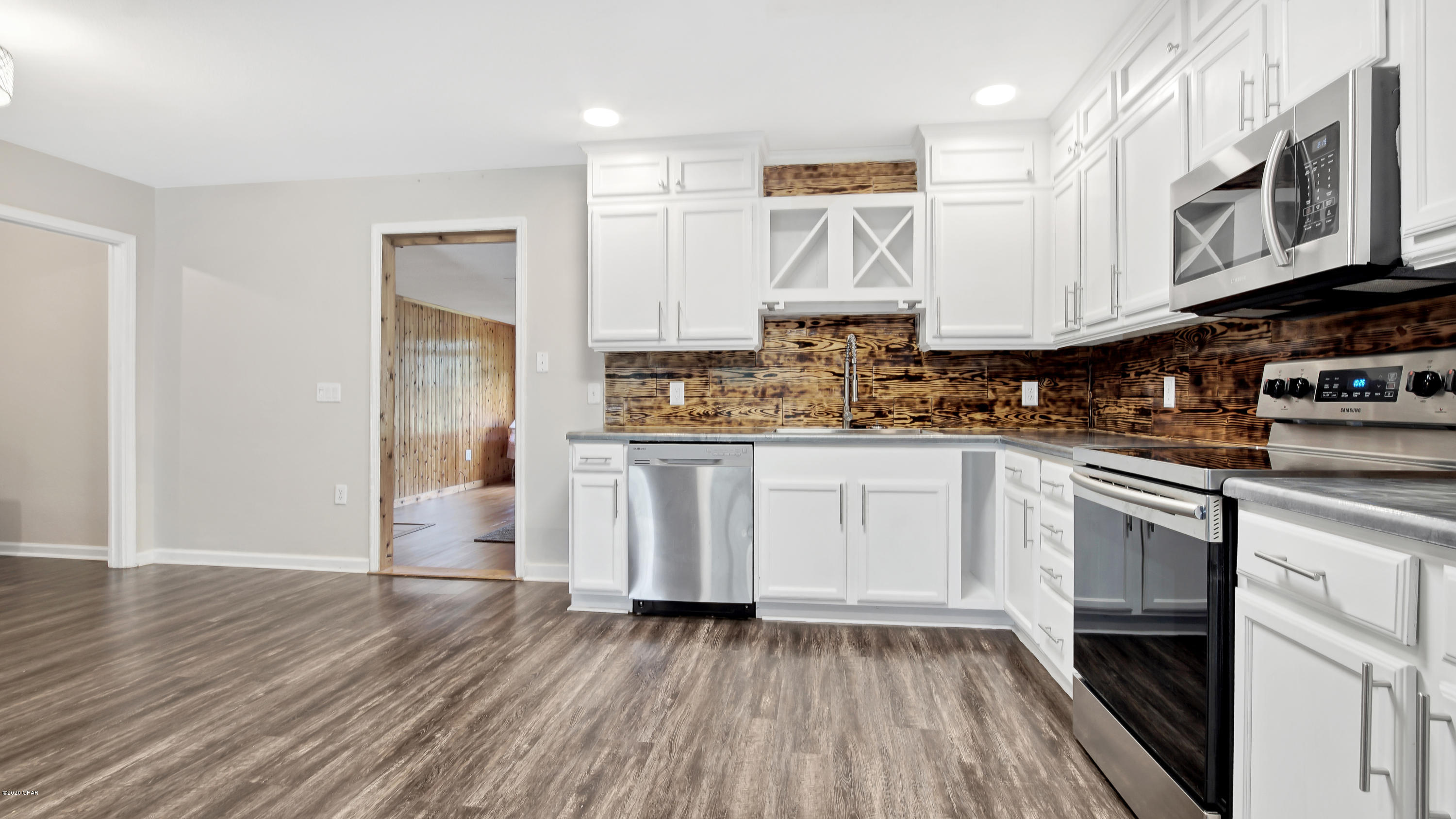 [No Recorded Subdiv] - Residential