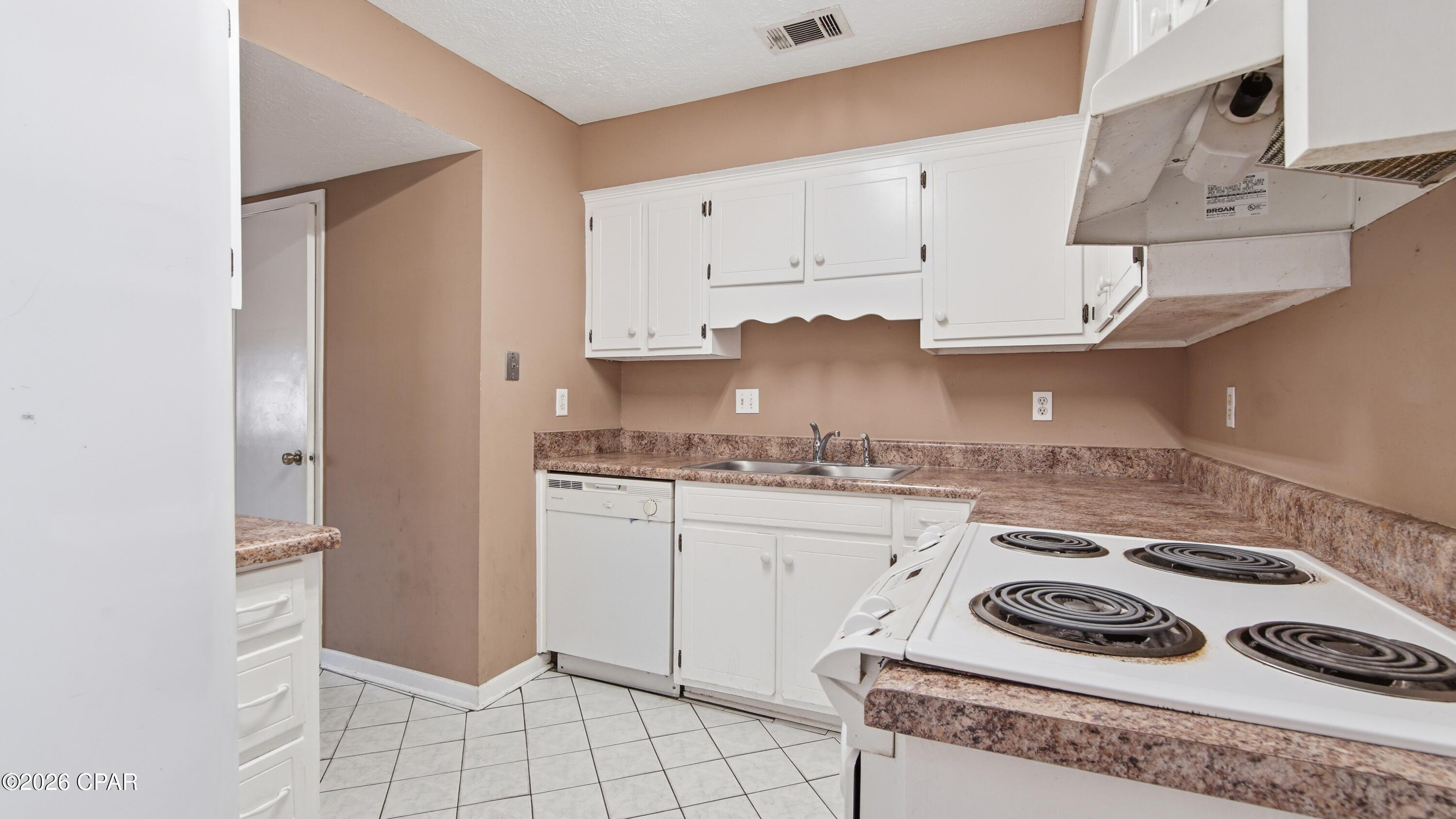 Venetian Villa - Residential