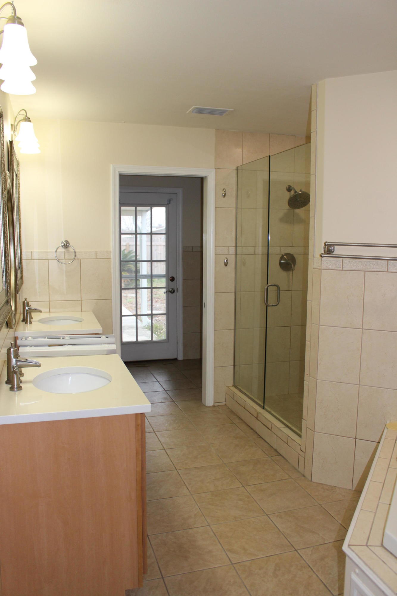 Premier Estates Ph 1 - Residential Lease
