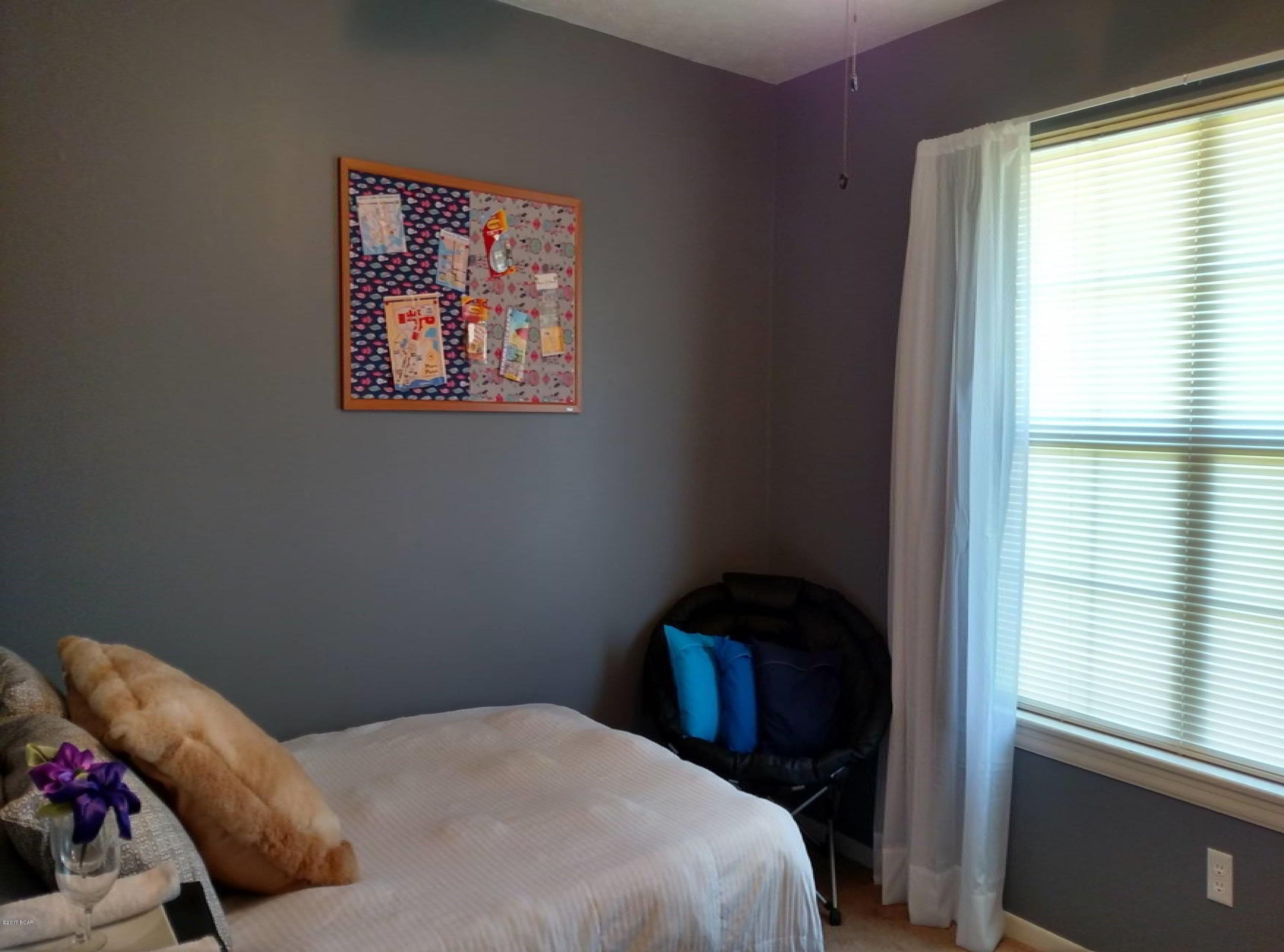 [No Recorded Subdiv] - Residential Lease