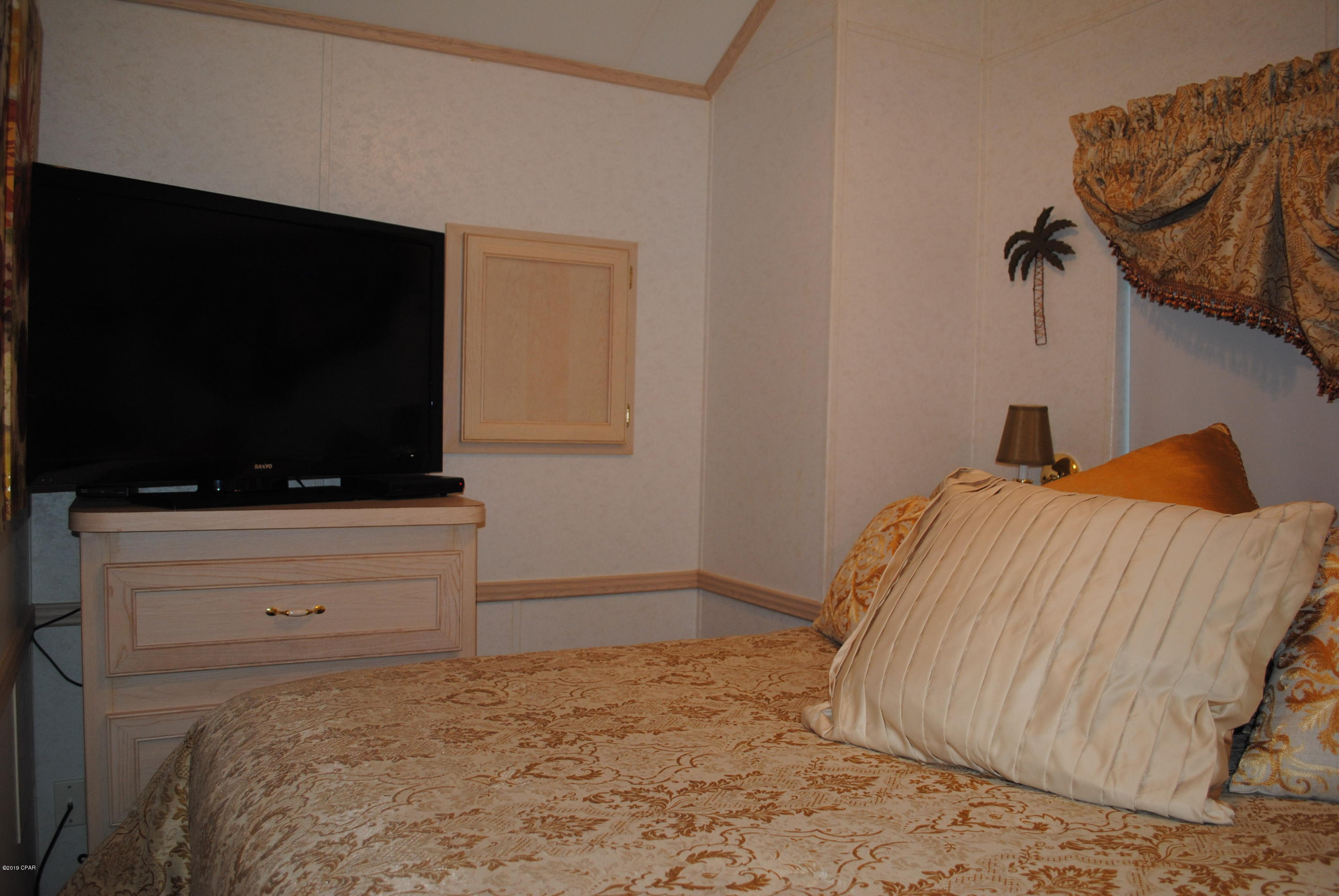 Emerald Pointe Resort - Residential