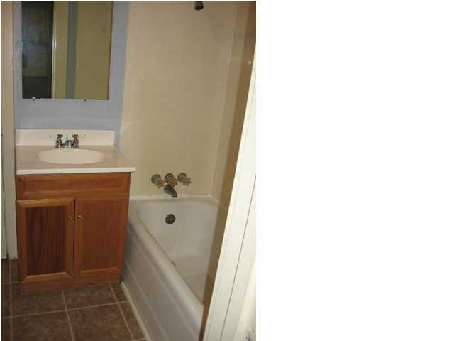 College Point 1st & 2nd - Residential Lease