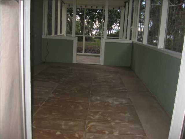 College Point 1st & 2nd - Residential Lease