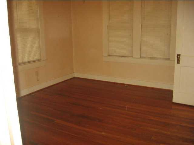 College Point 1st & 2nd - Residential Lease