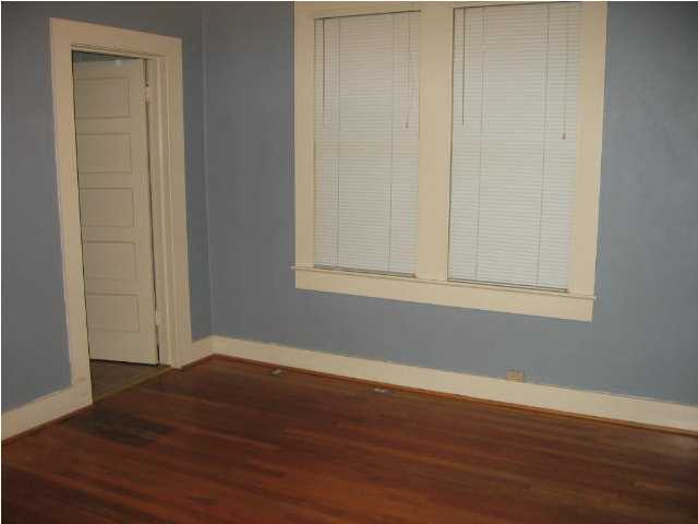 College Point 1st & 2nd - Residential Lease