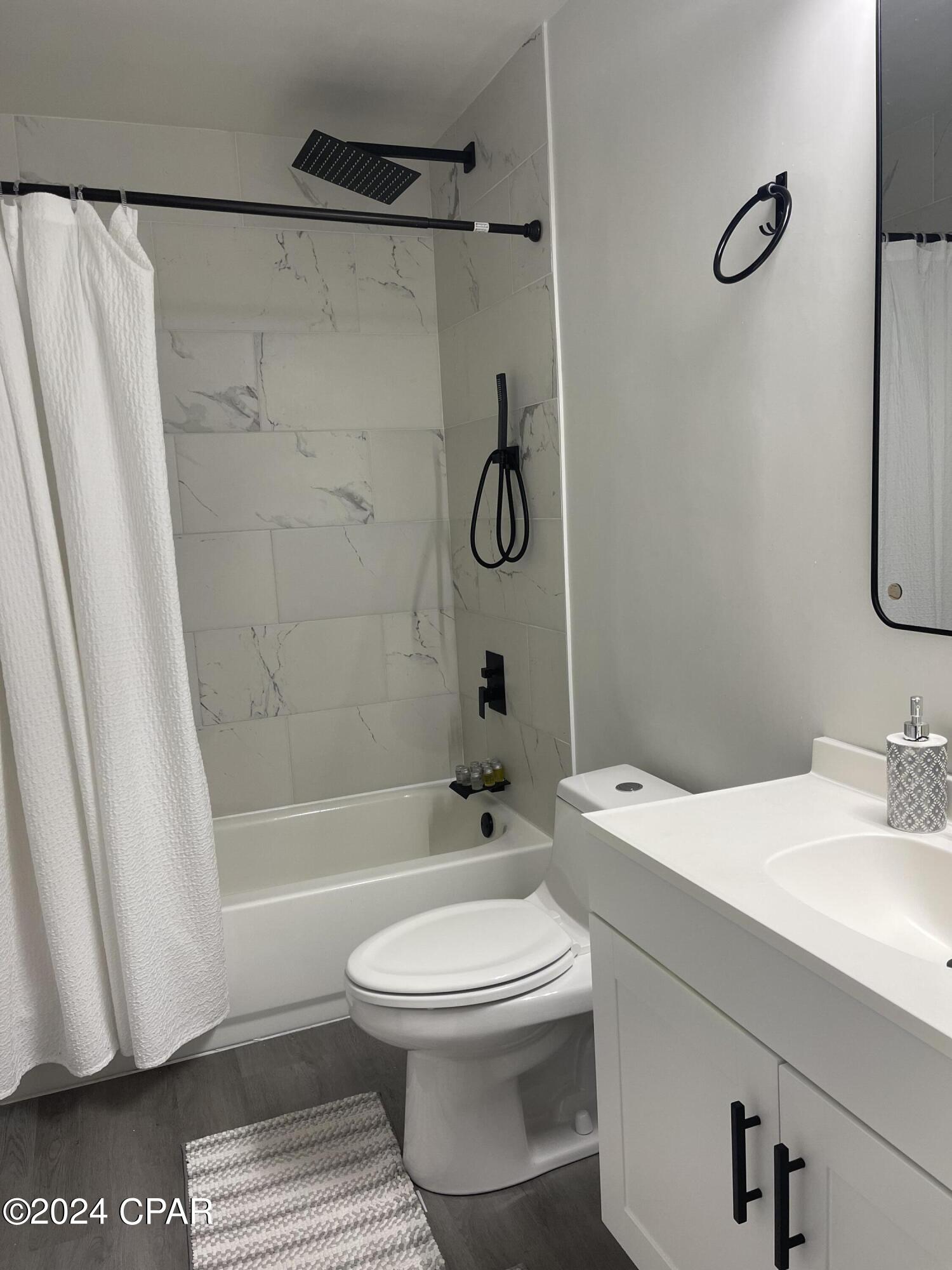 Pine Tree Place Unit 2 - Residential