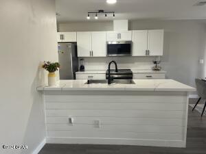 Pine Tree Place Unit 2 - Residential