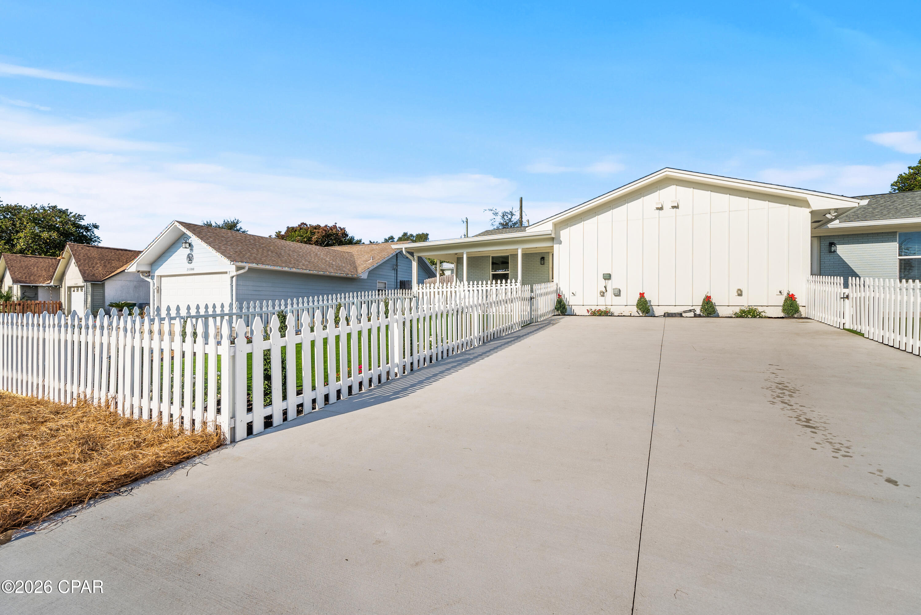 Lakeside Villas - Residential Lease