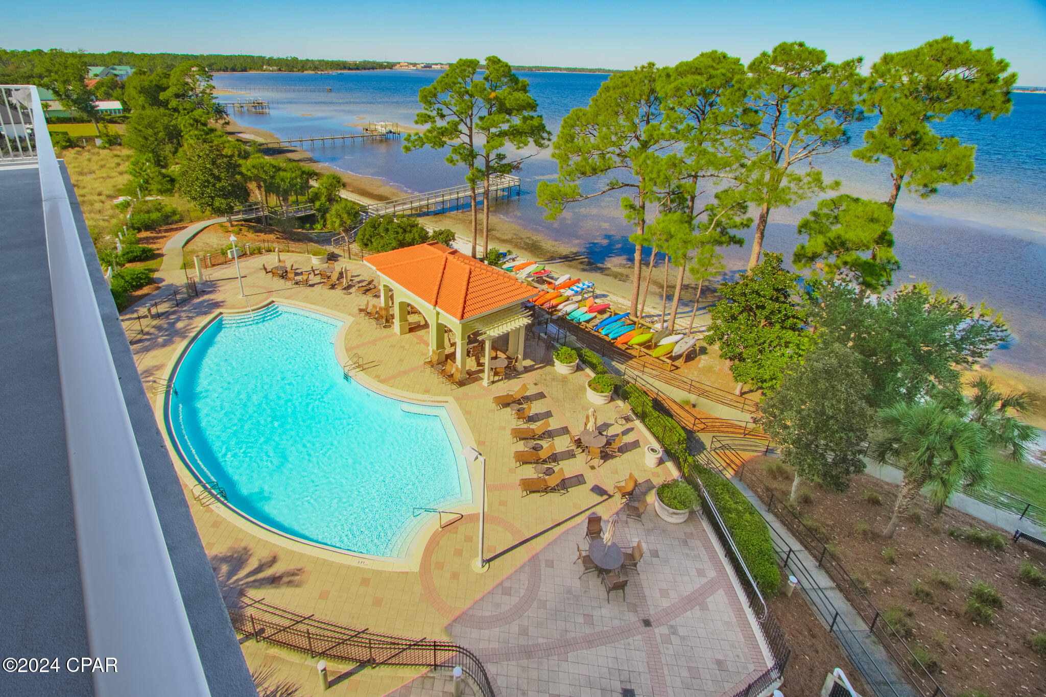 Magnolia Bay Club - Residential