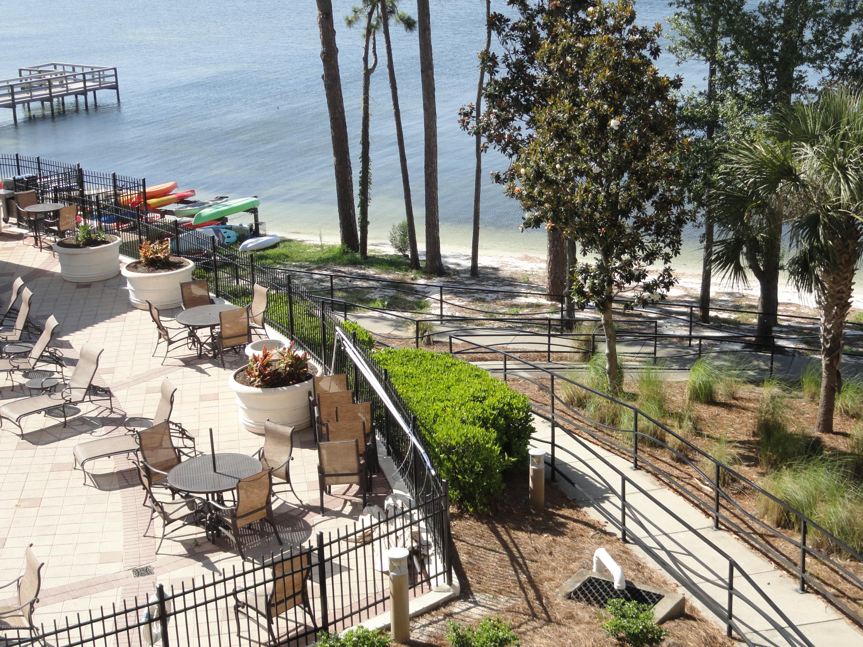 Magnolia Bay Club - Residential