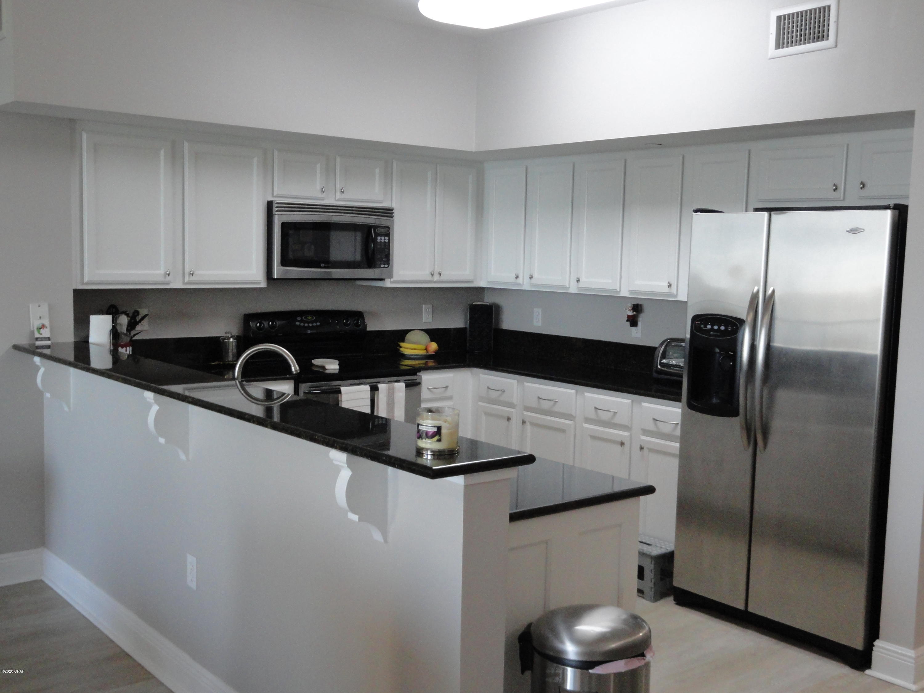 Magnolia Bay Club - Residential