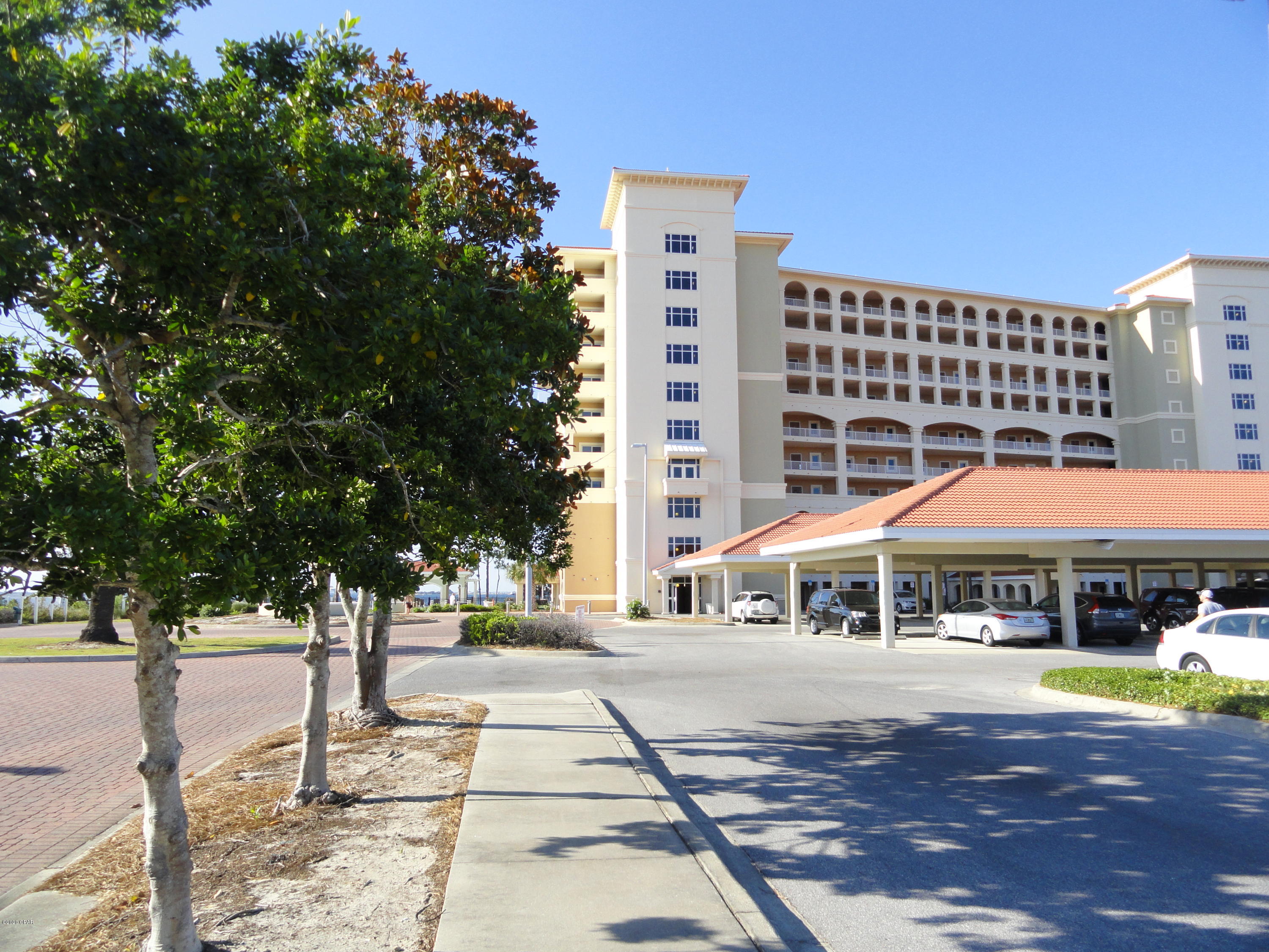 Magnolia Bay Club - Residential