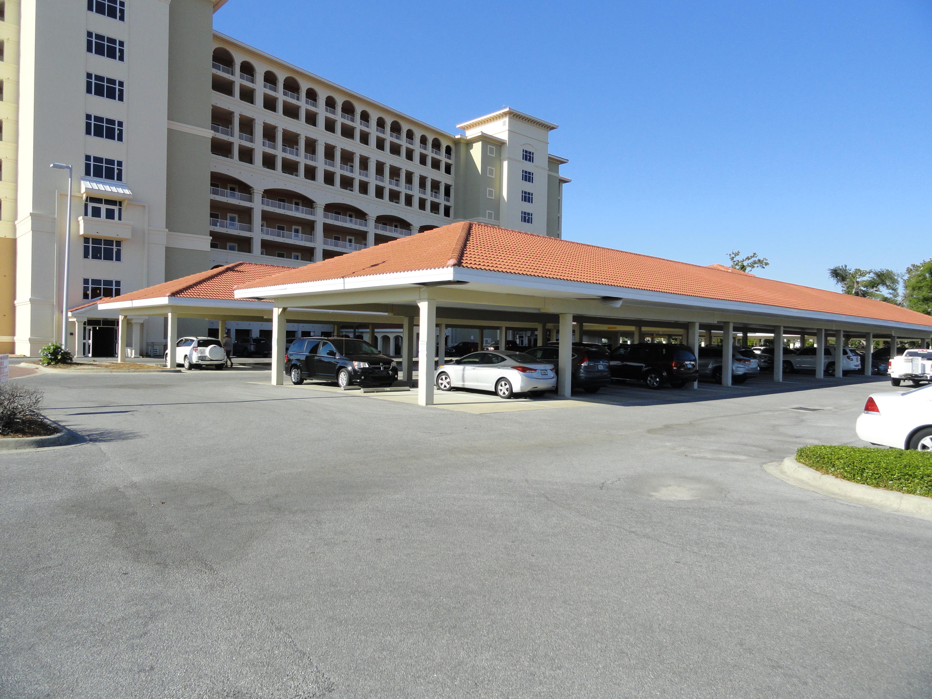 Magnolia Bay Club - Residential