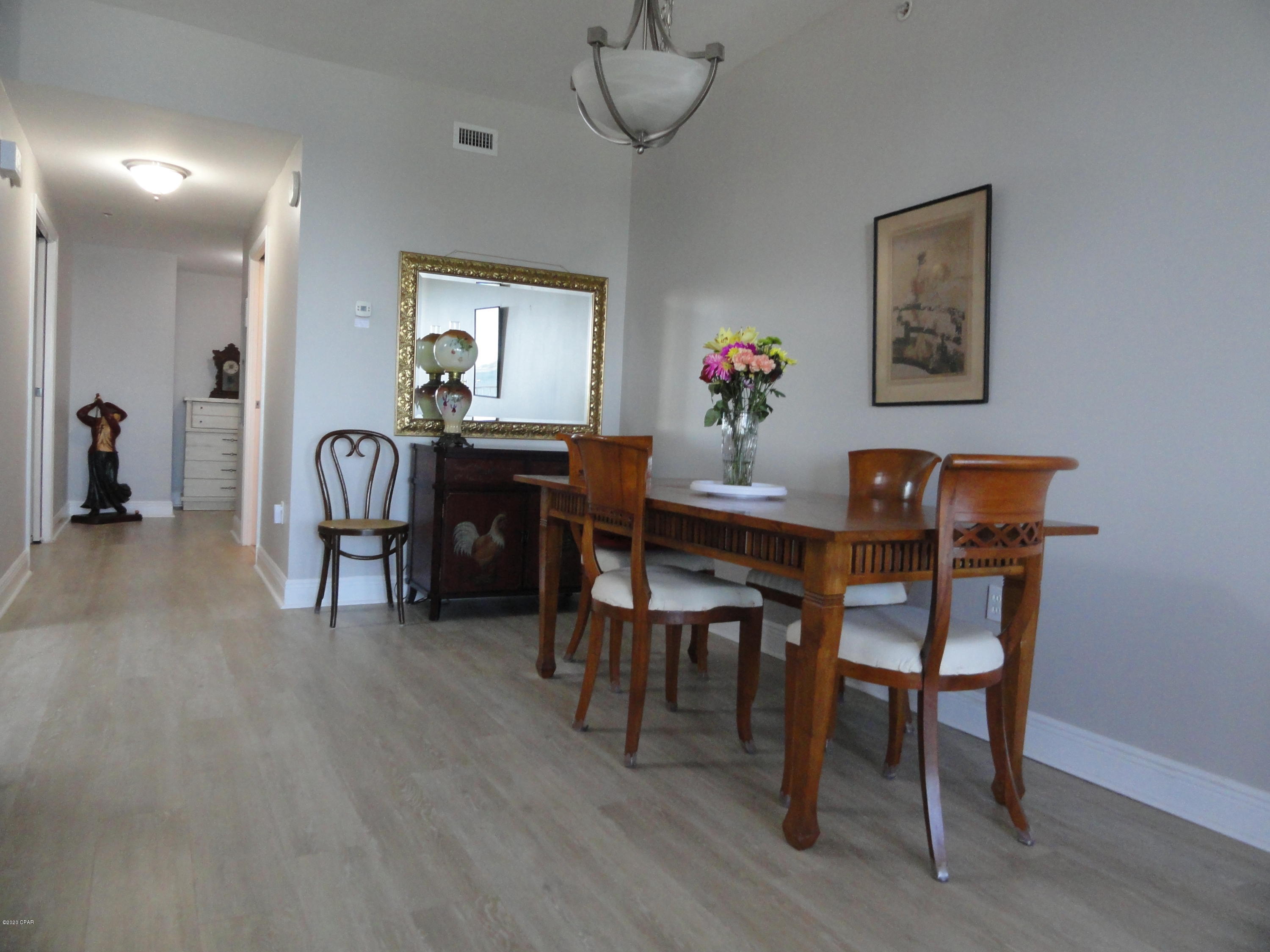 Magnolia Bay Club - Residential