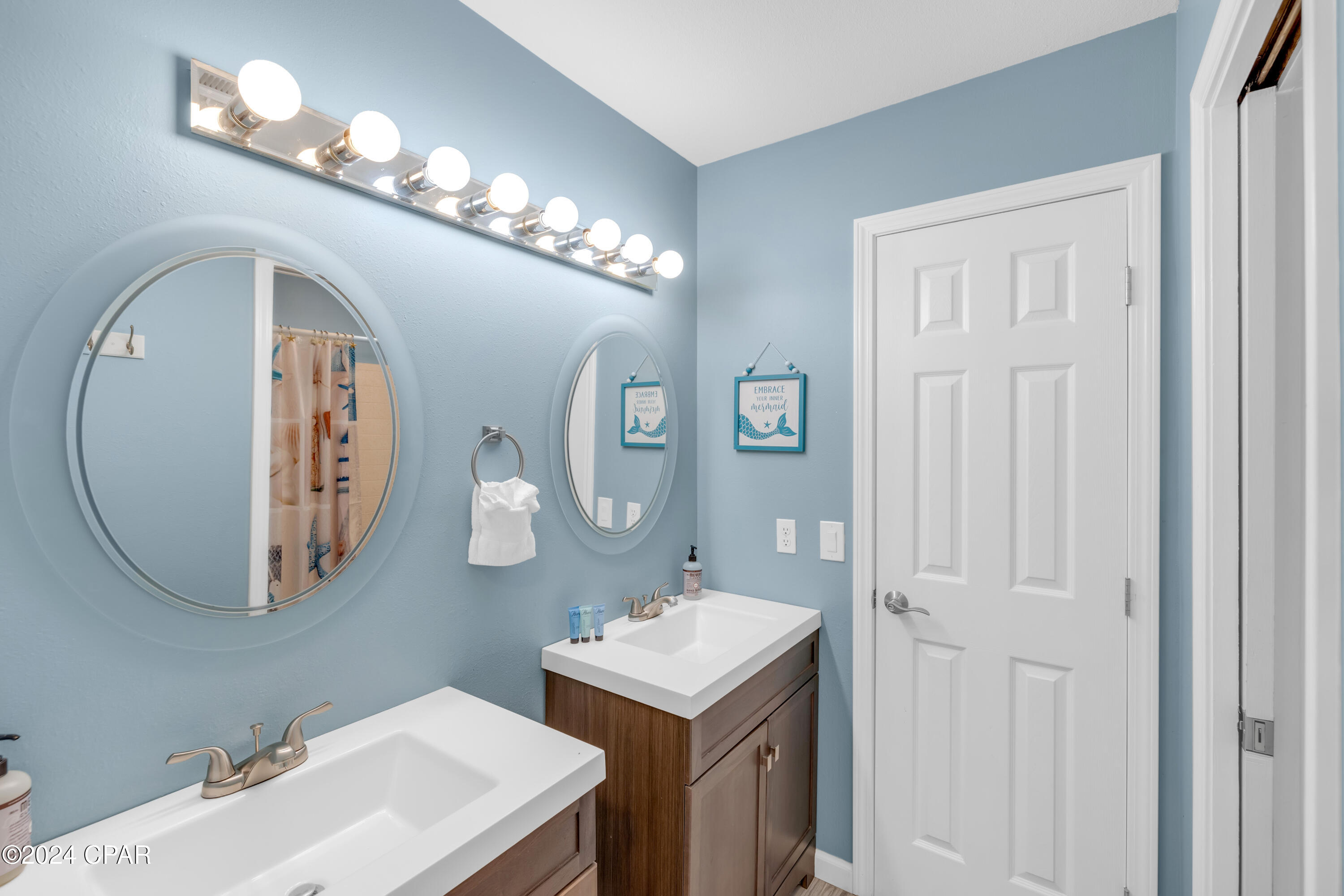 Holiday Beach Unit 15 - Residential