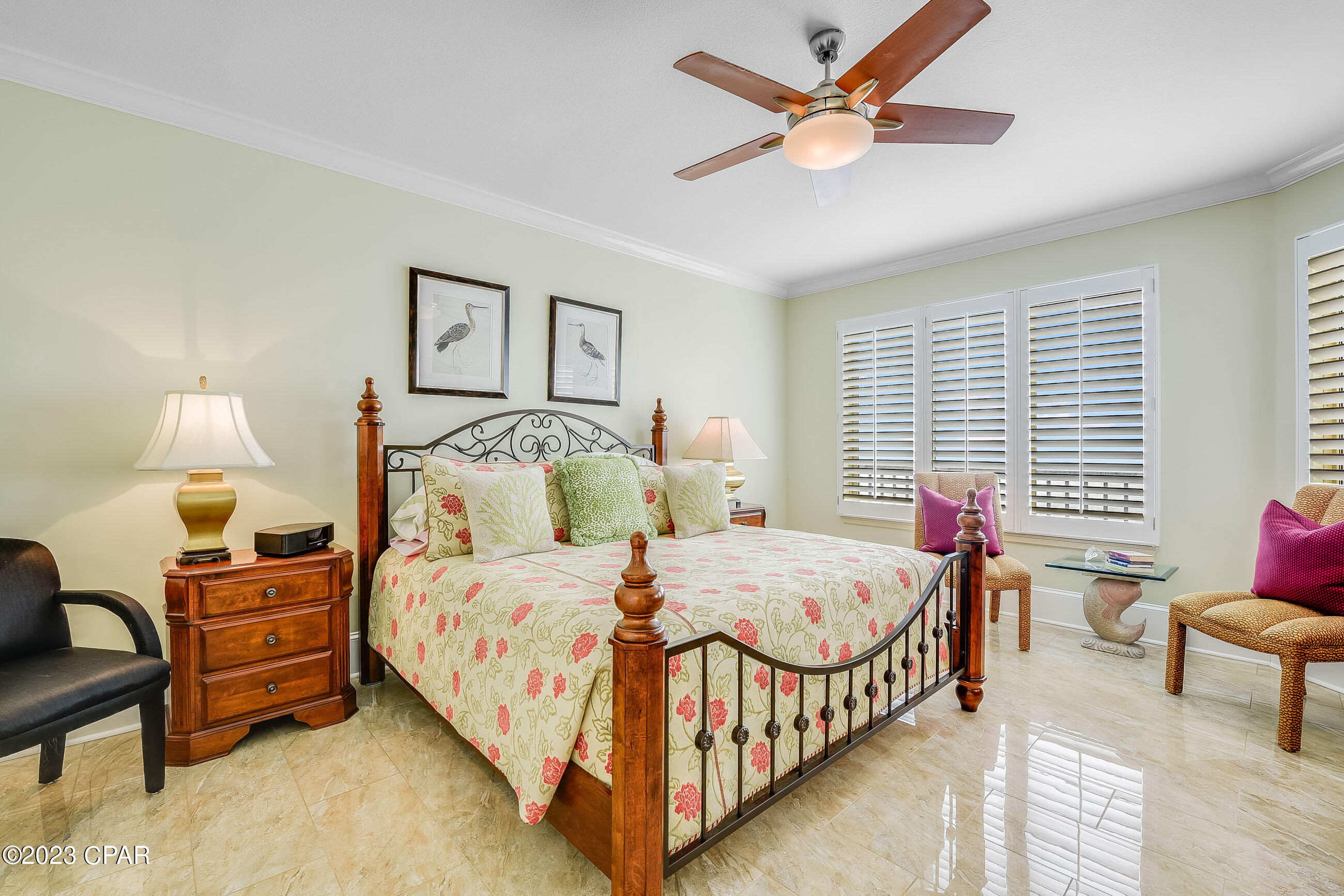 Summerwinds Condo - Residential