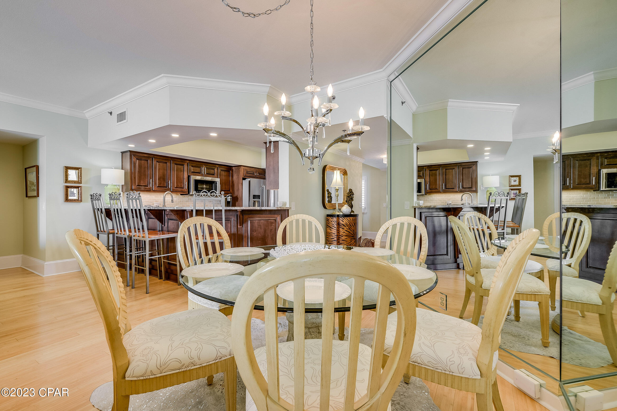 Summerwinds Condo - Residential