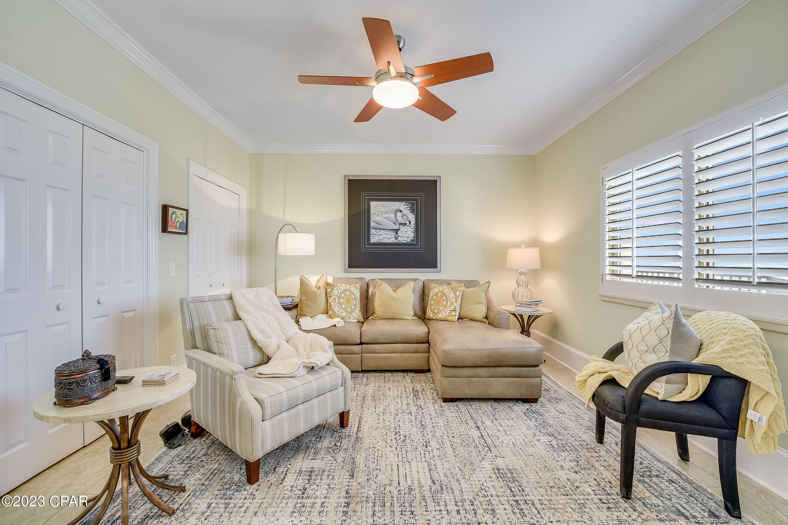 Summerwinds Condo - Residential