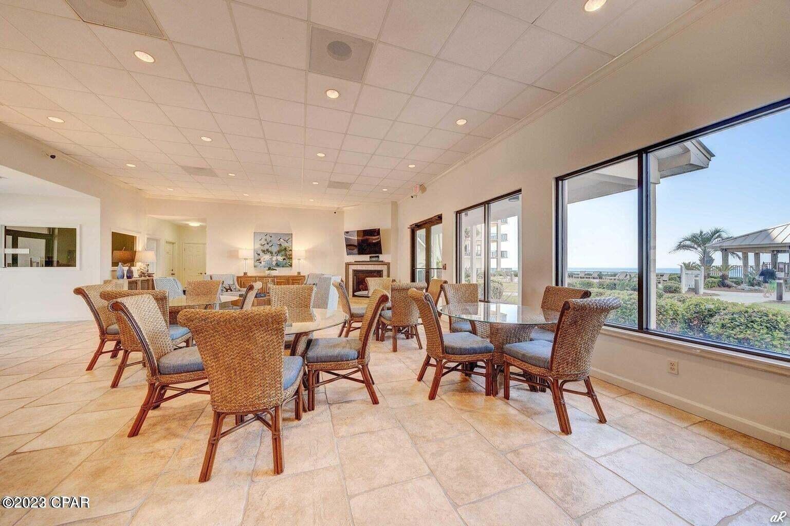 Summerwinds Condo - Residential