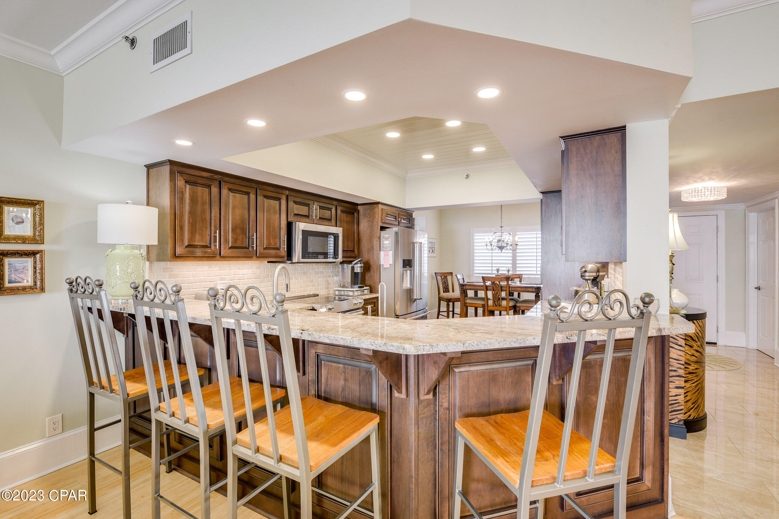 Summerwinds Condo - Residential