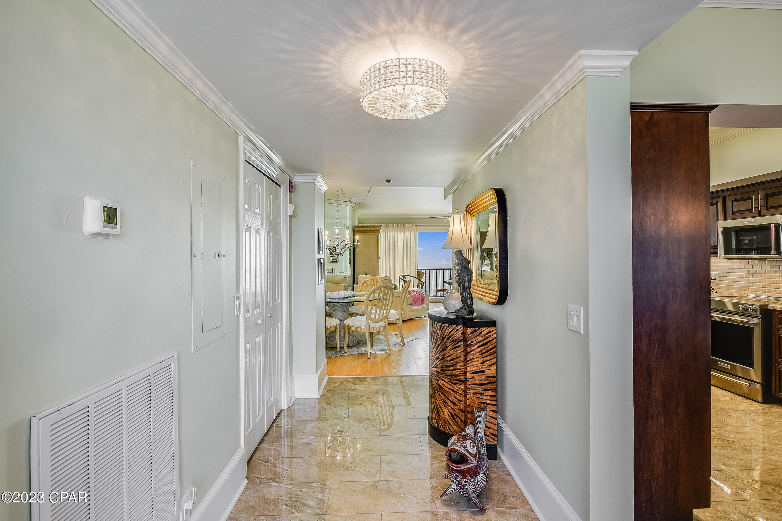 Summerwinds Condo - Residential