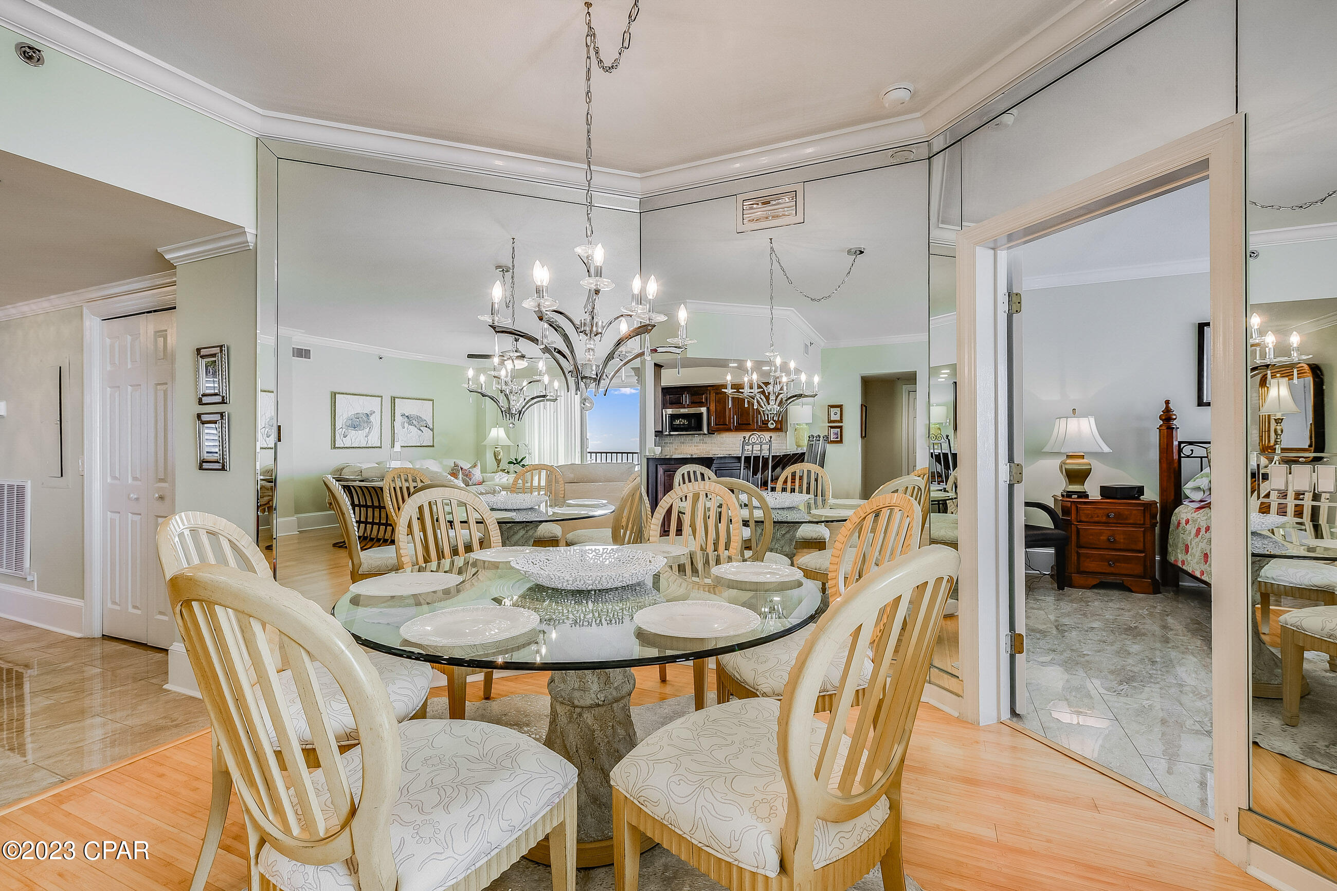 Summerwinds Condo - Residential