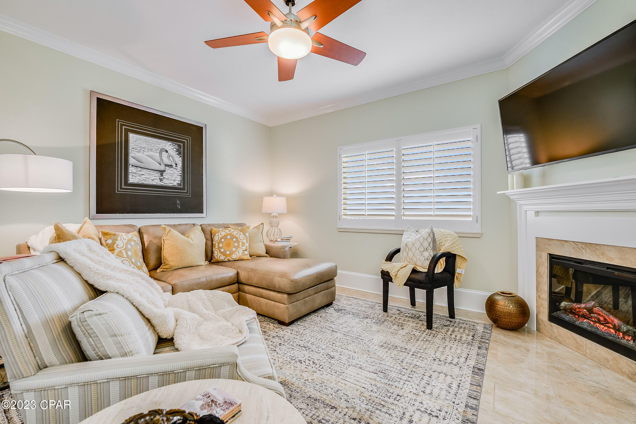 Summerwinds Condo - Residential