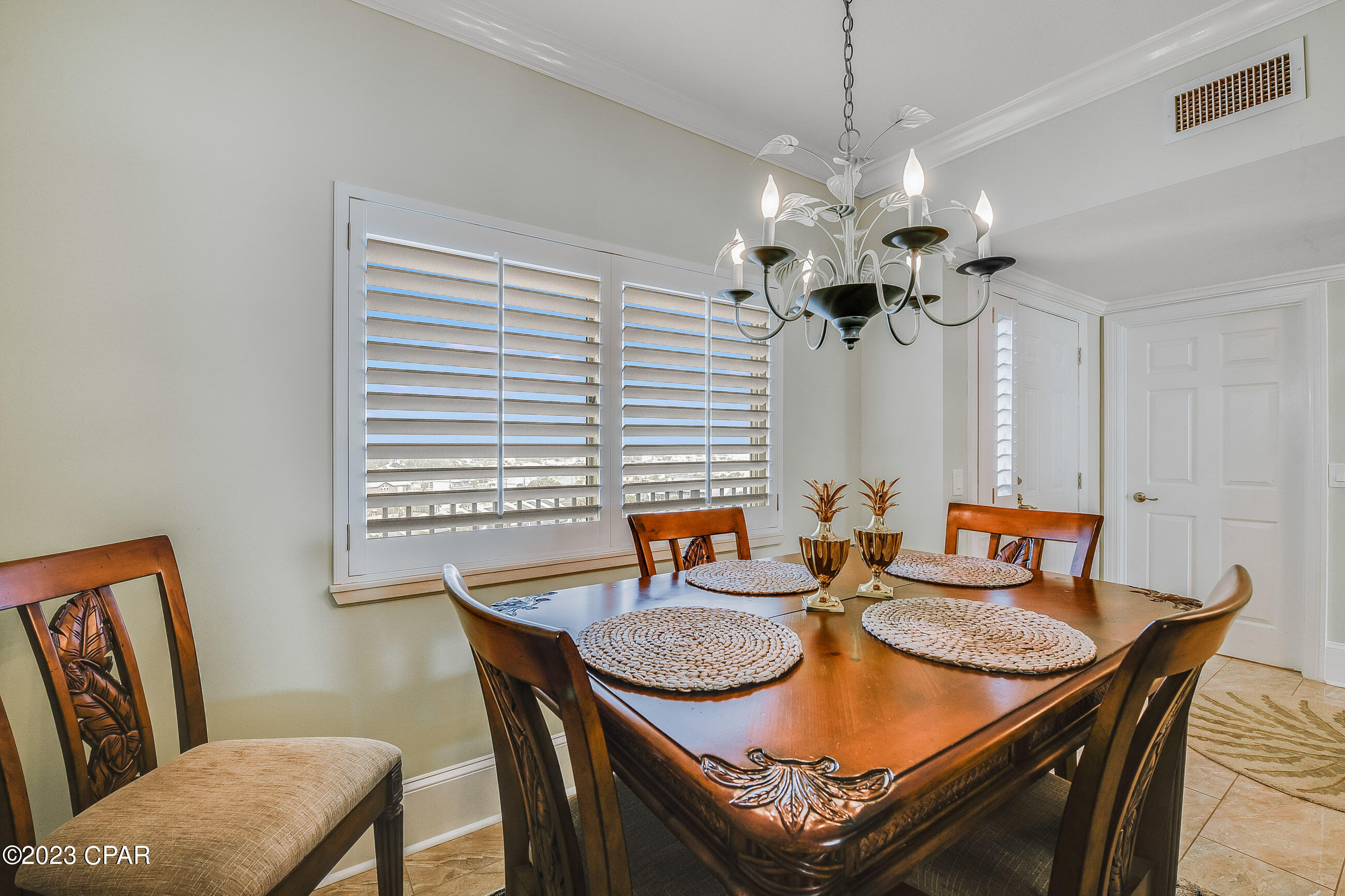 Summerwinds Condo - Residential