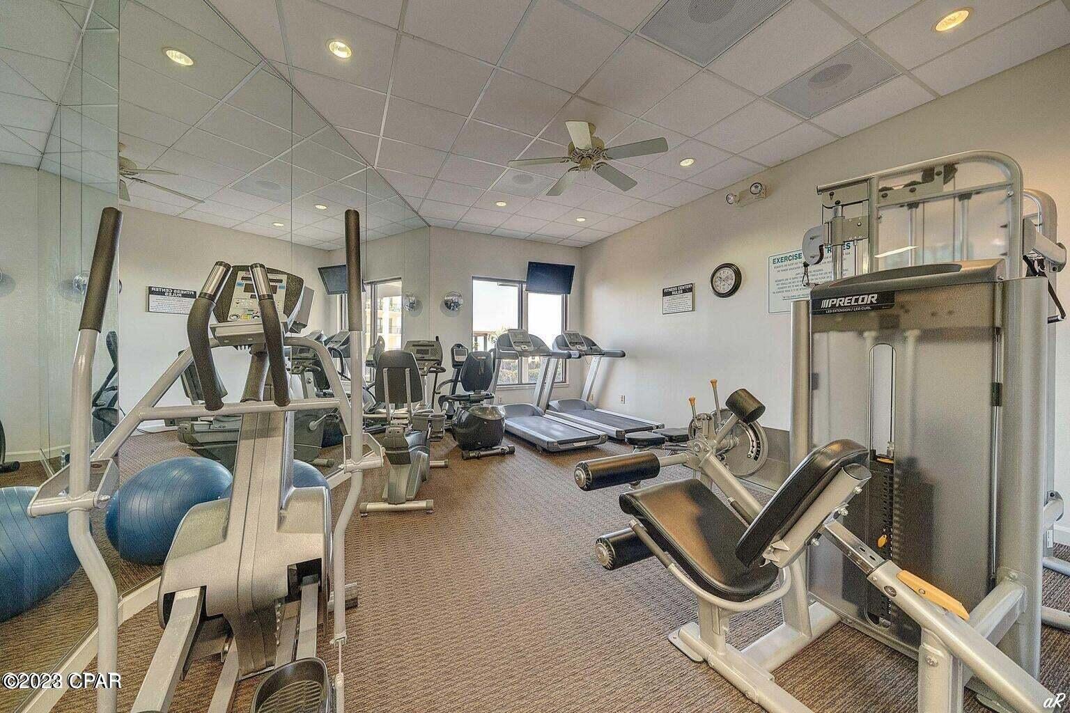 Summerwinds Condo - Residential