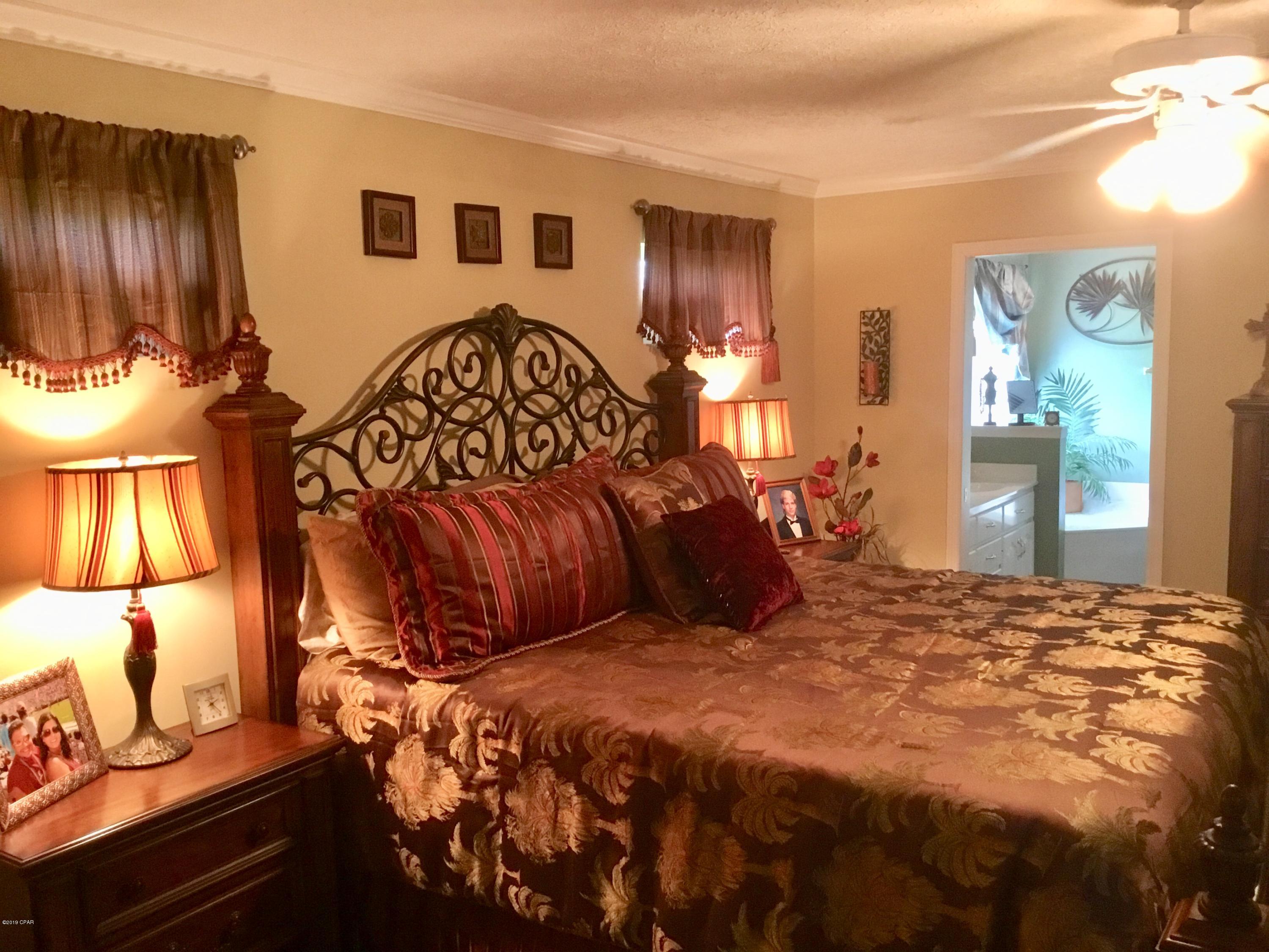 Dolphin Bay Ph I - Residential