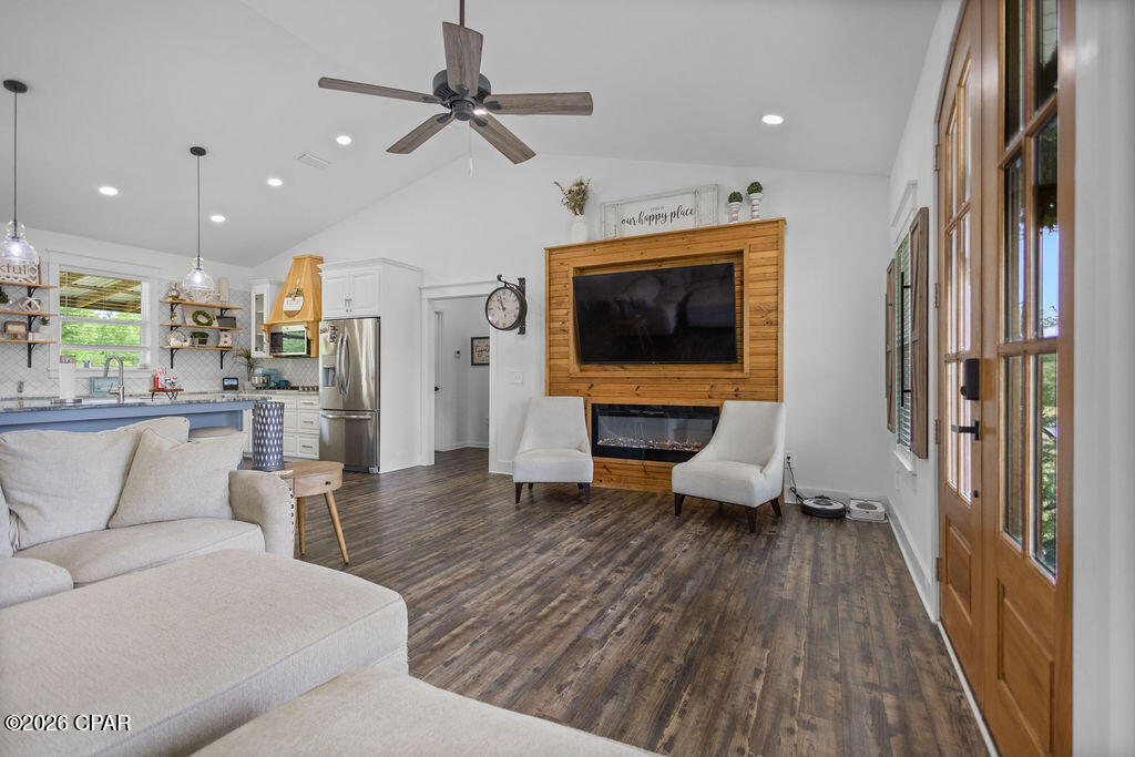 Buckhorn Creek - Residential