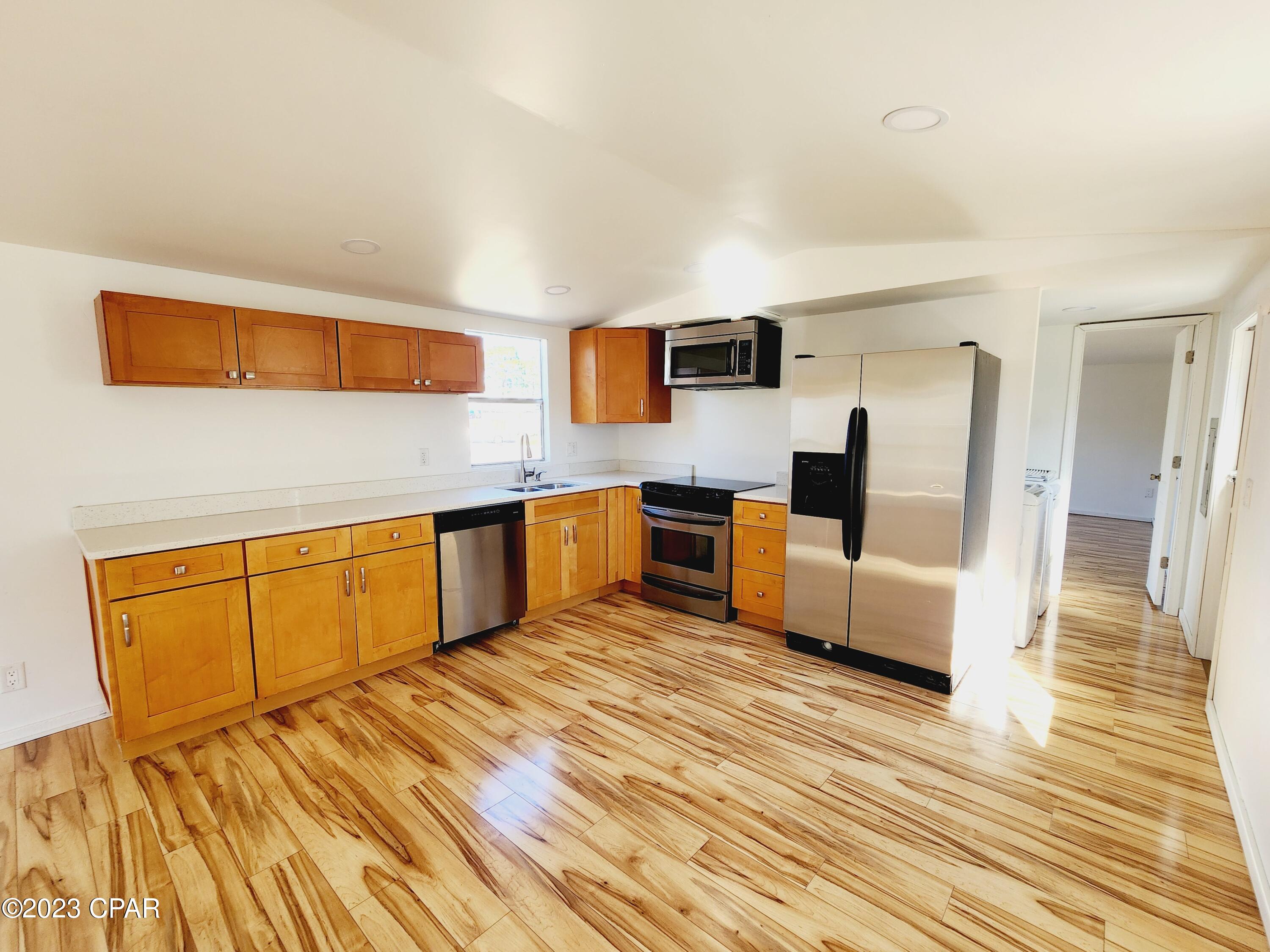 North Lagoon Oaks - Residential